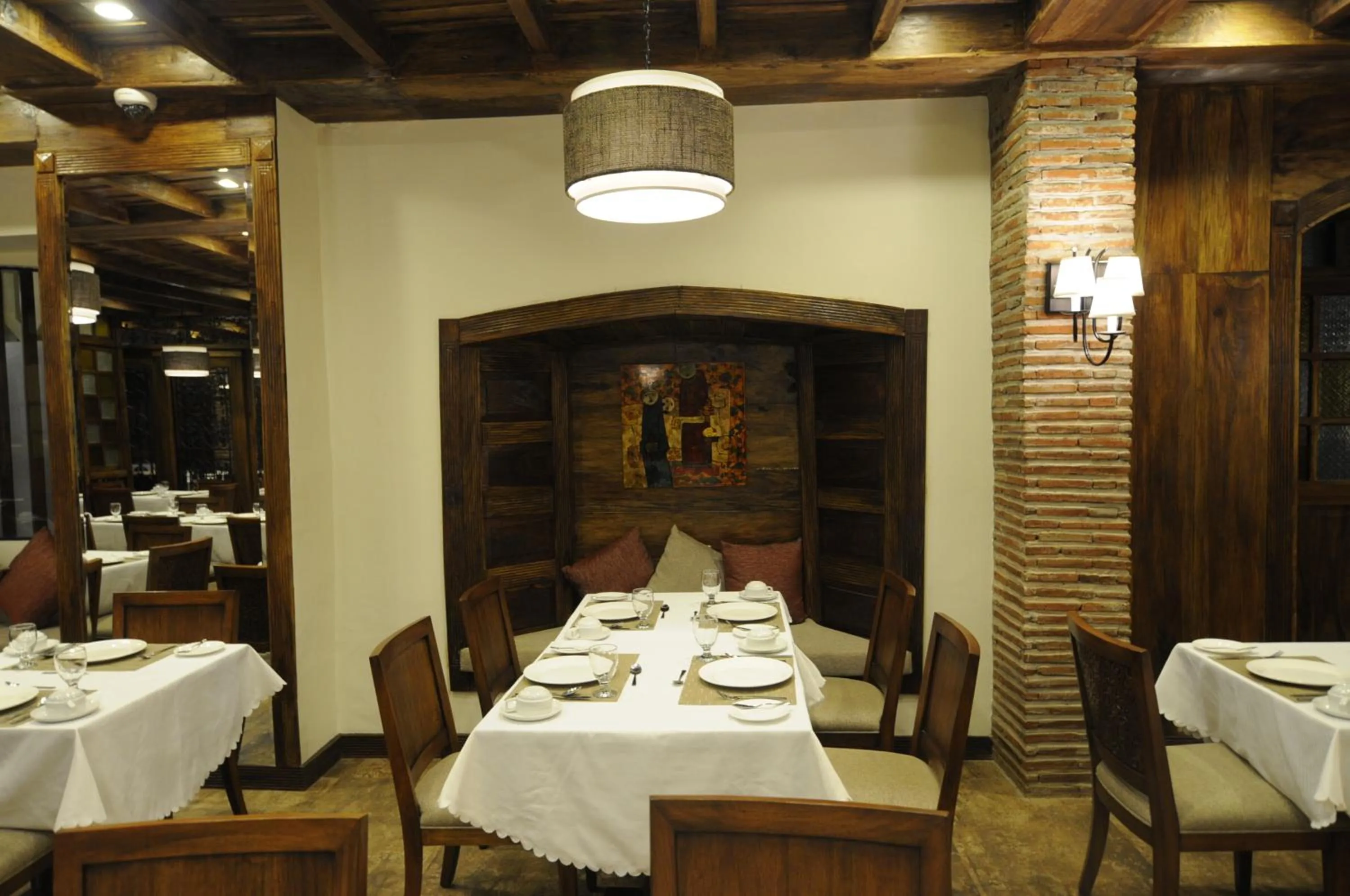 Restaurant/places to eat in Hotel Veneto De Vigan