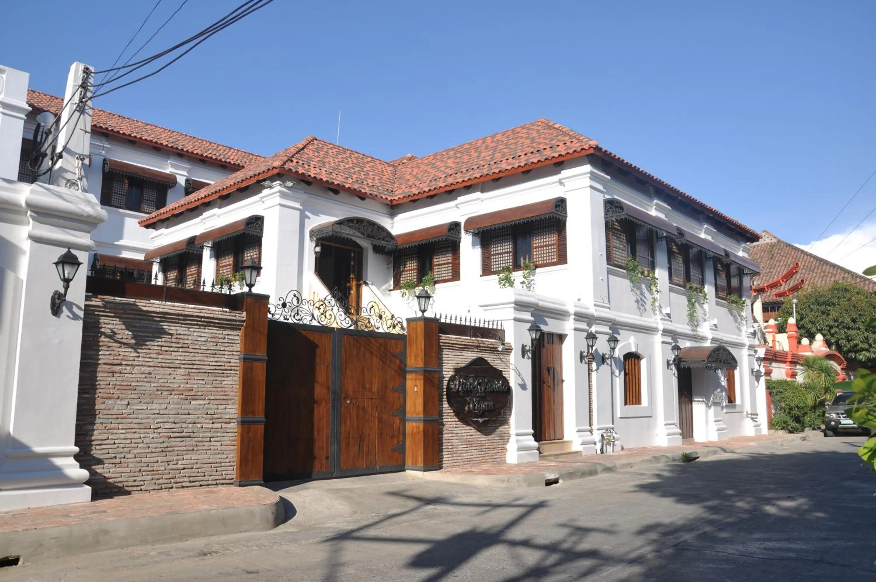 Property building in Hotel Veneto De Vigan