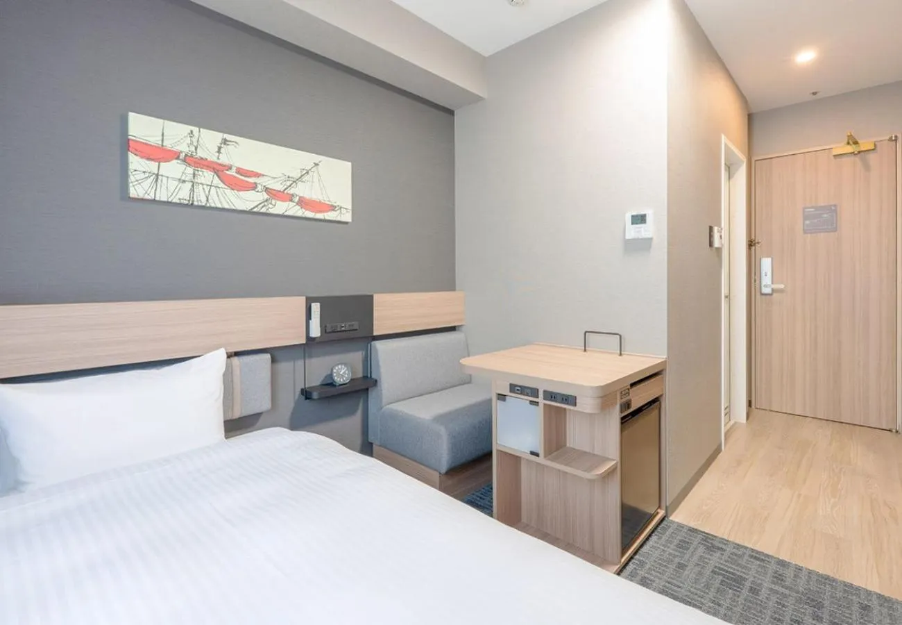 Bed in Washington R&B Hotel Shin Yokohama Ekimae