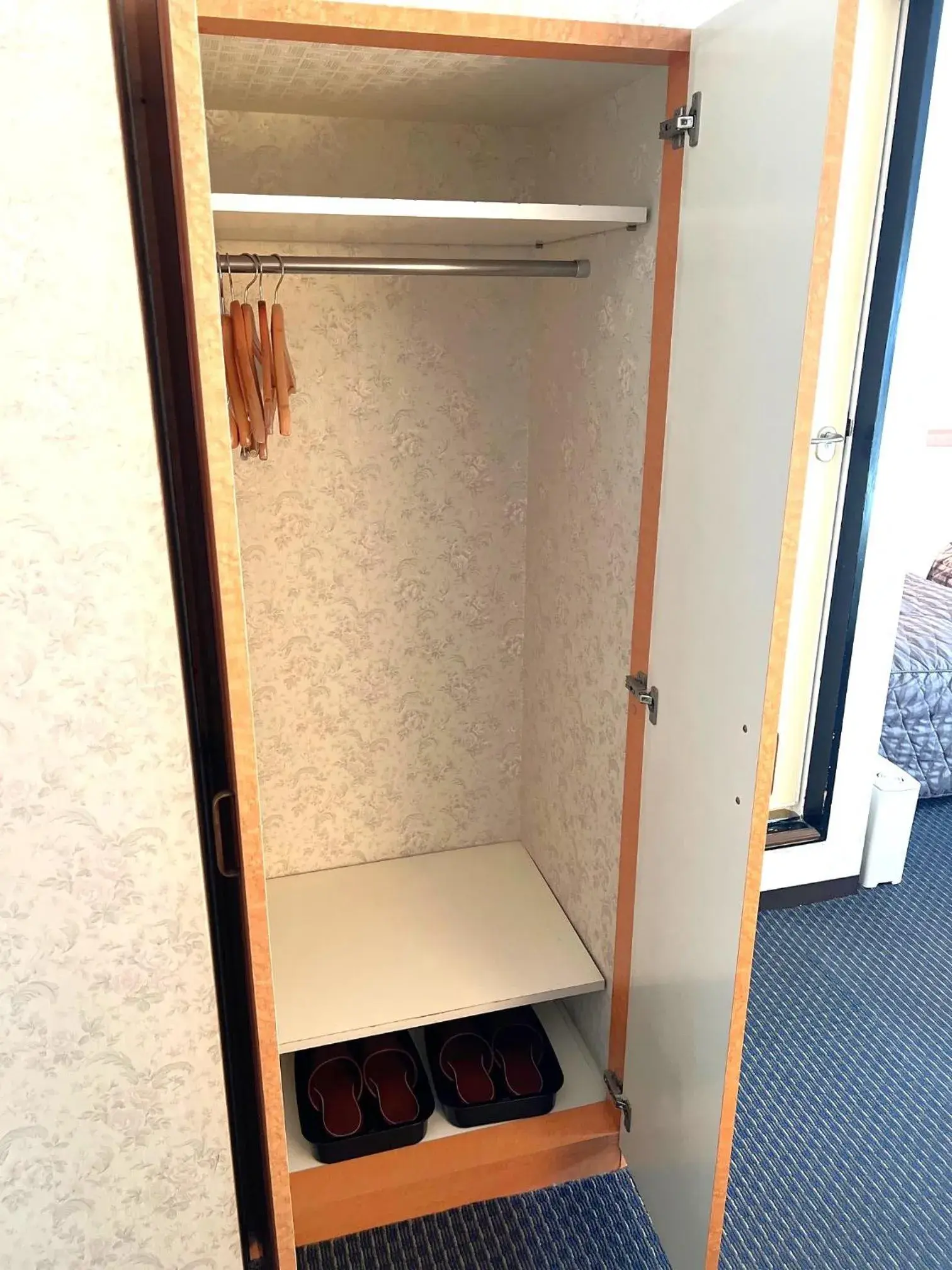 Deluxe Twin Room with Sofa Bed - single occupancy - Non-Smoking in Business Inn Sennichimae Hotel Deluxe Twin Room with Sofa Bed - single occupancy - Non-Smoking in Business Inn Sennichimae Hotel