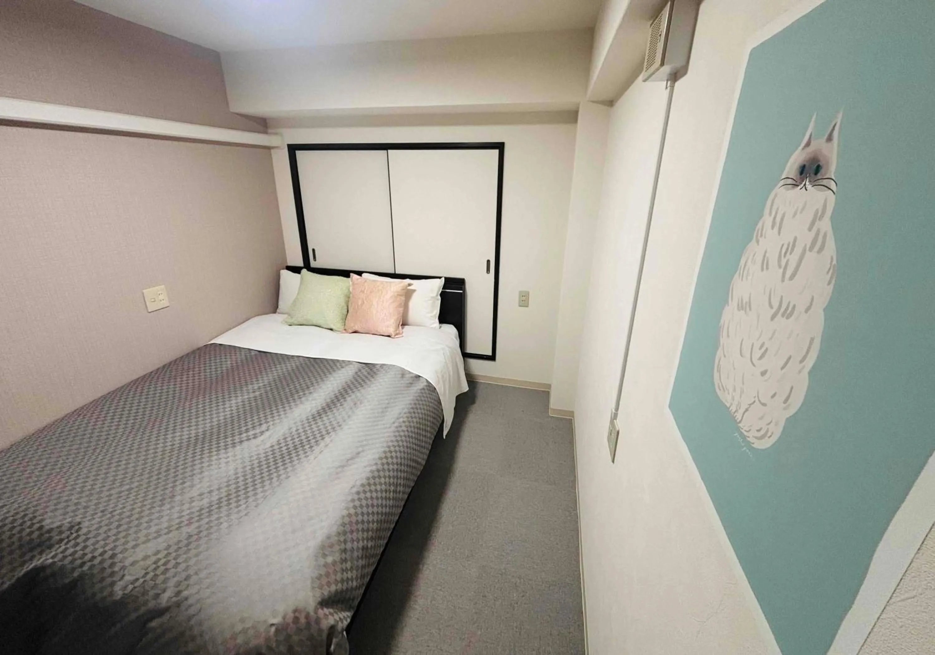 Bed in Business Inn Sennichimae Hotel