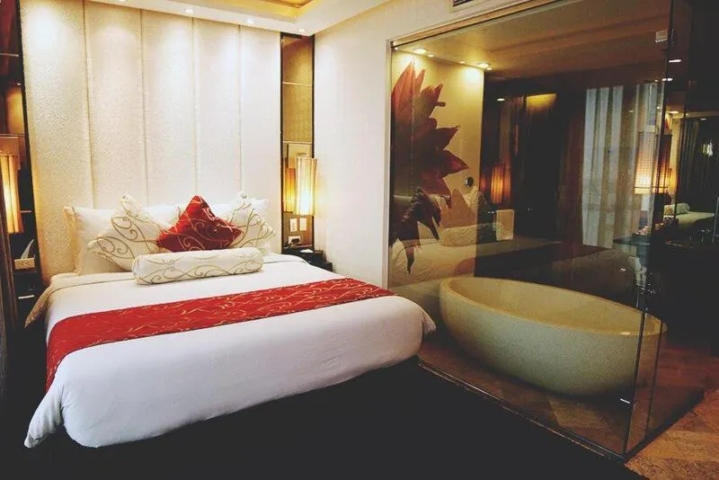 Photo of the whole room, Bed in The Penthouse Hotel and Residences