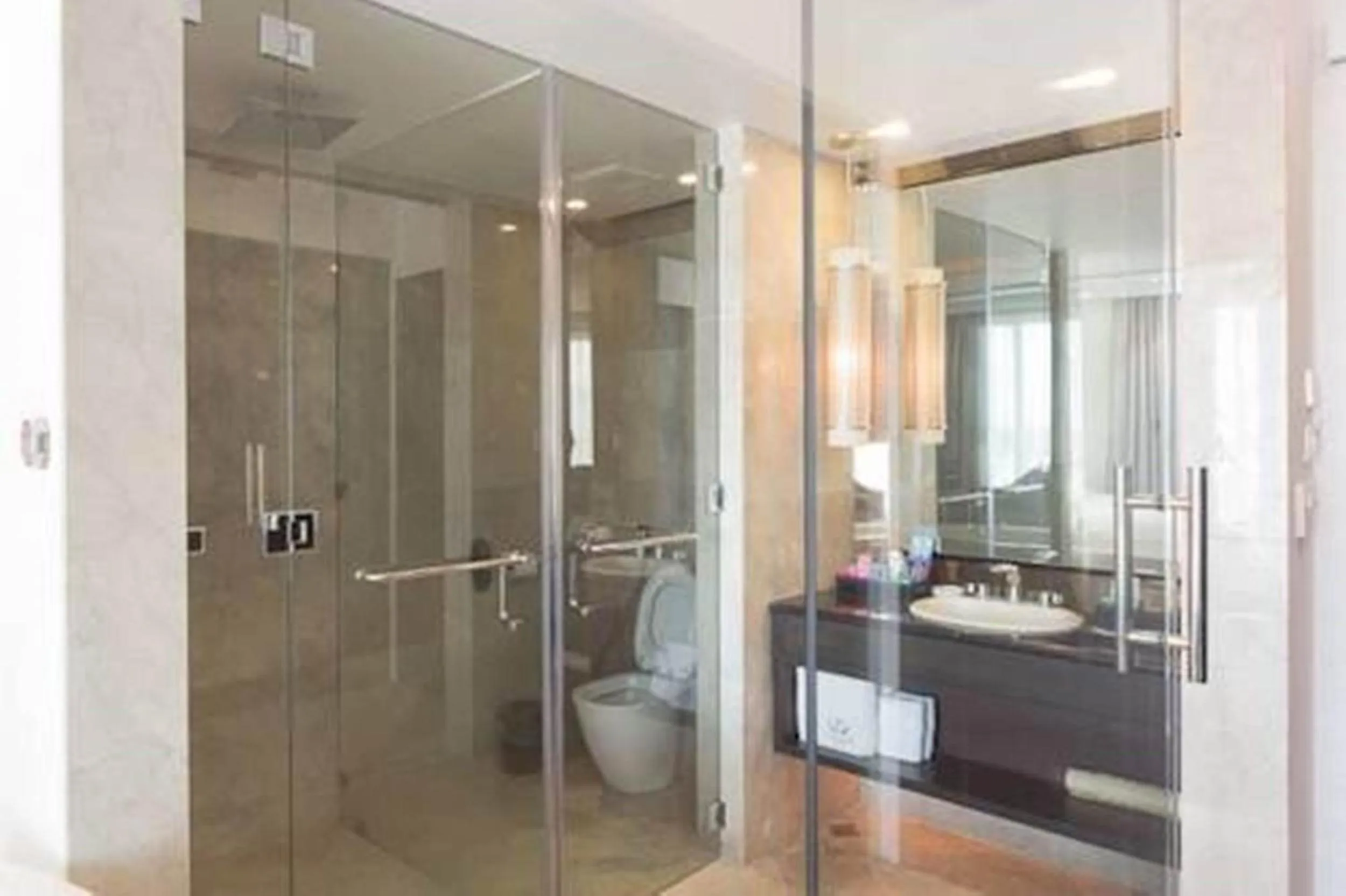 Shower in The Penthouse Hotel and Residences