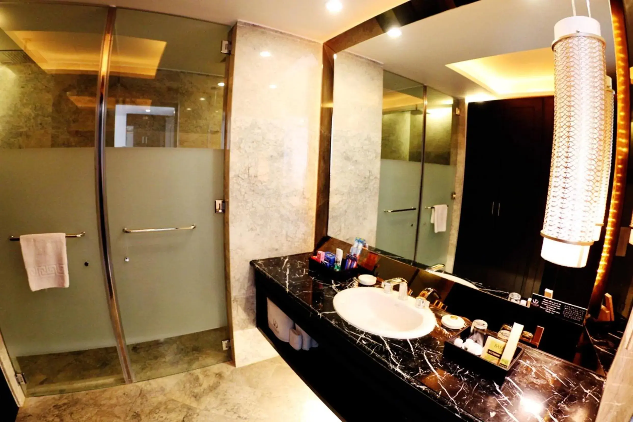 One-Bedroom Suite in The Penthouse Hotel and Residences One-Bedroom Suite in The Penthouse Hotel and Residences