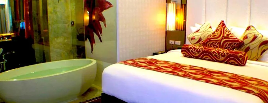 Photo of the whole room, Bed in The Penthouse Hotel and Residences