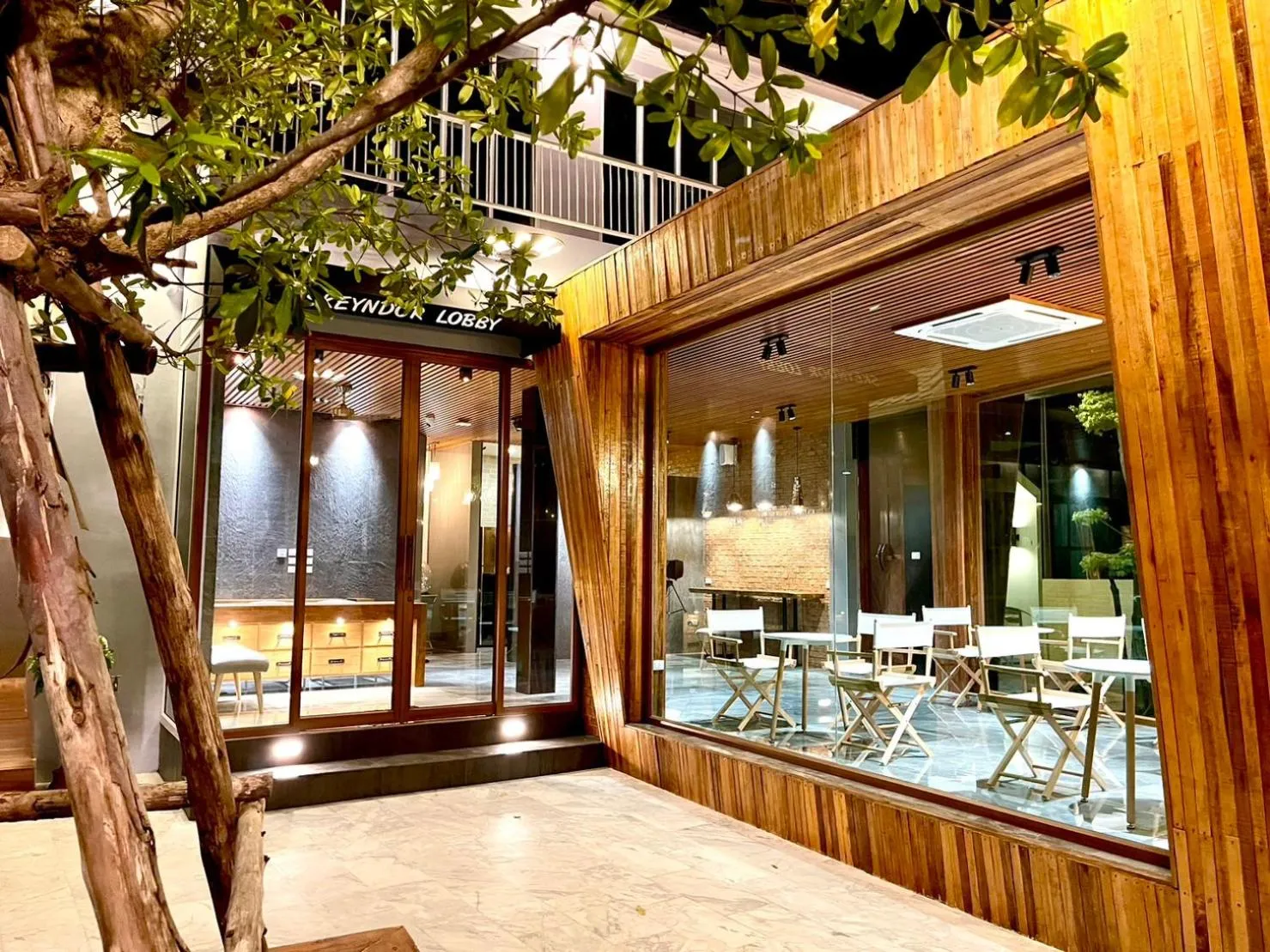 Property building in Skeyndor Health & Resort