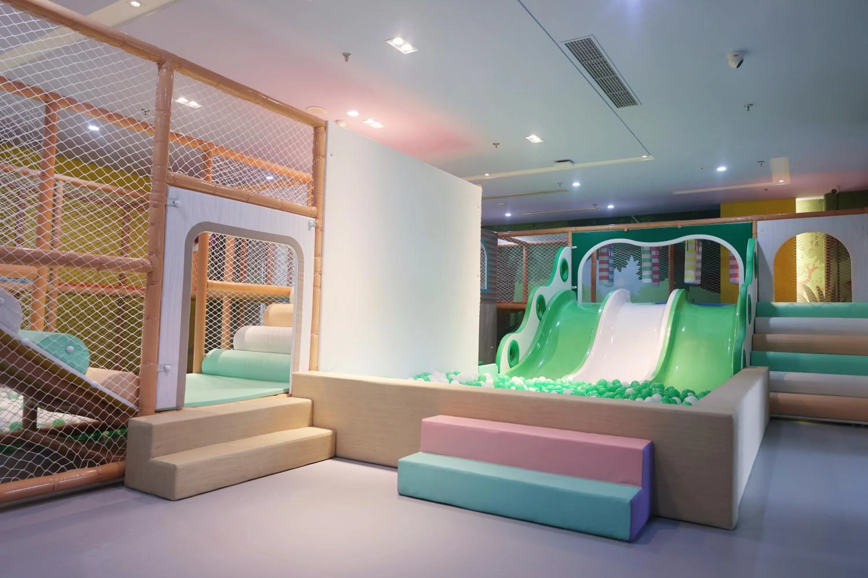 Kids's club in Hentique Manna Tangshan