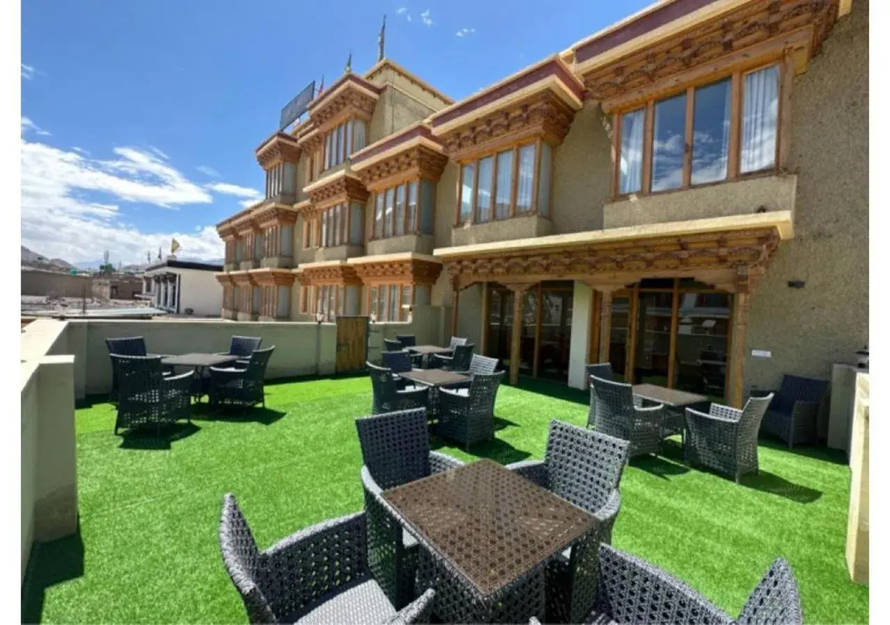 Deluxe Room - single occupancy in Hotel Kharu Vilaasa Deluxe Room - single occupancy in Hotel Kharu Vilaasa