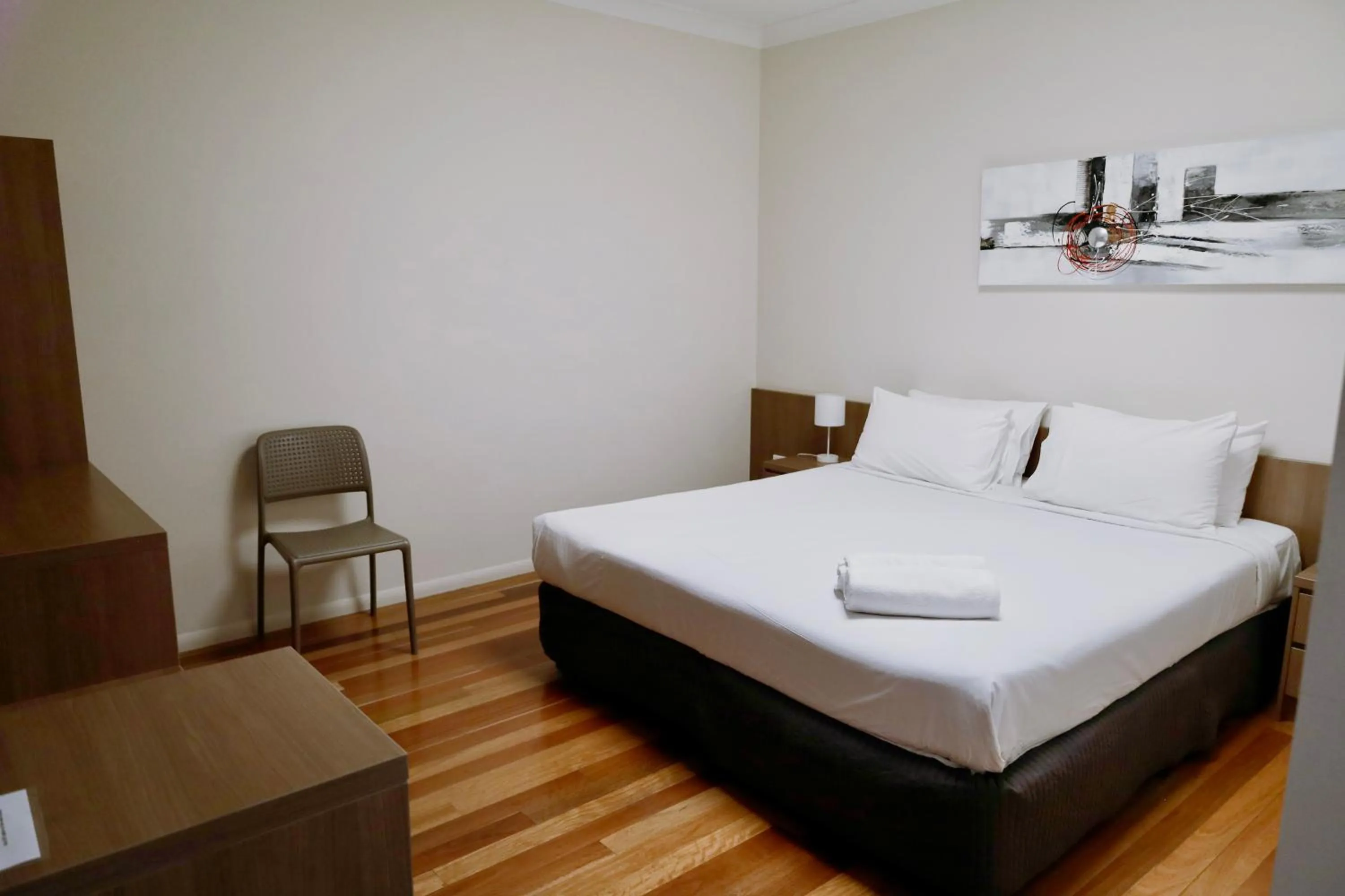 Bedroom, Bed in The Australian Hotel Motel