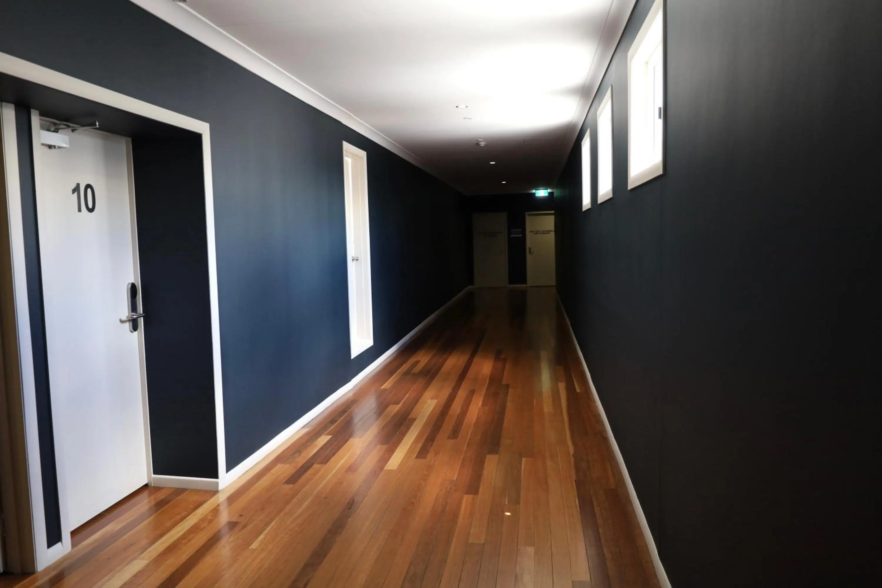 Property building in The Australian Hotel Motel