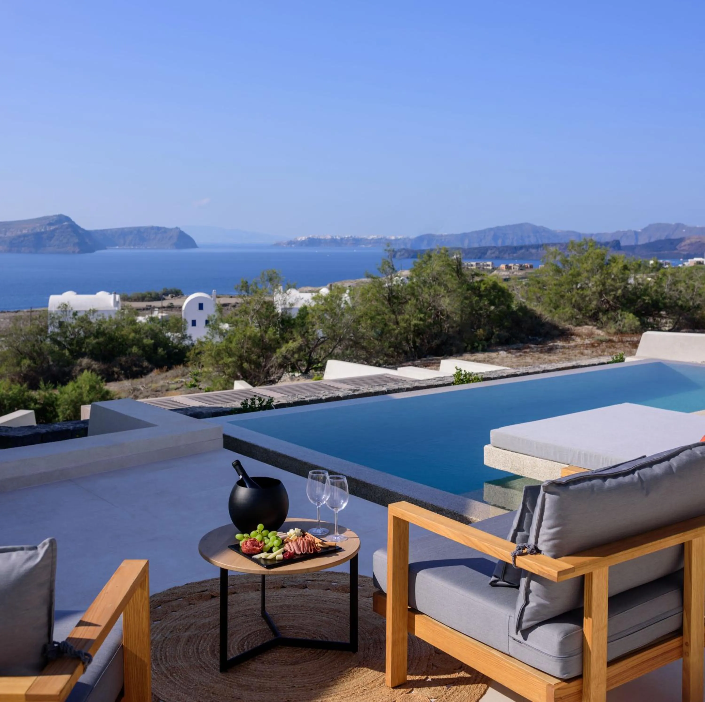 Patio in 11:11 By Potnia