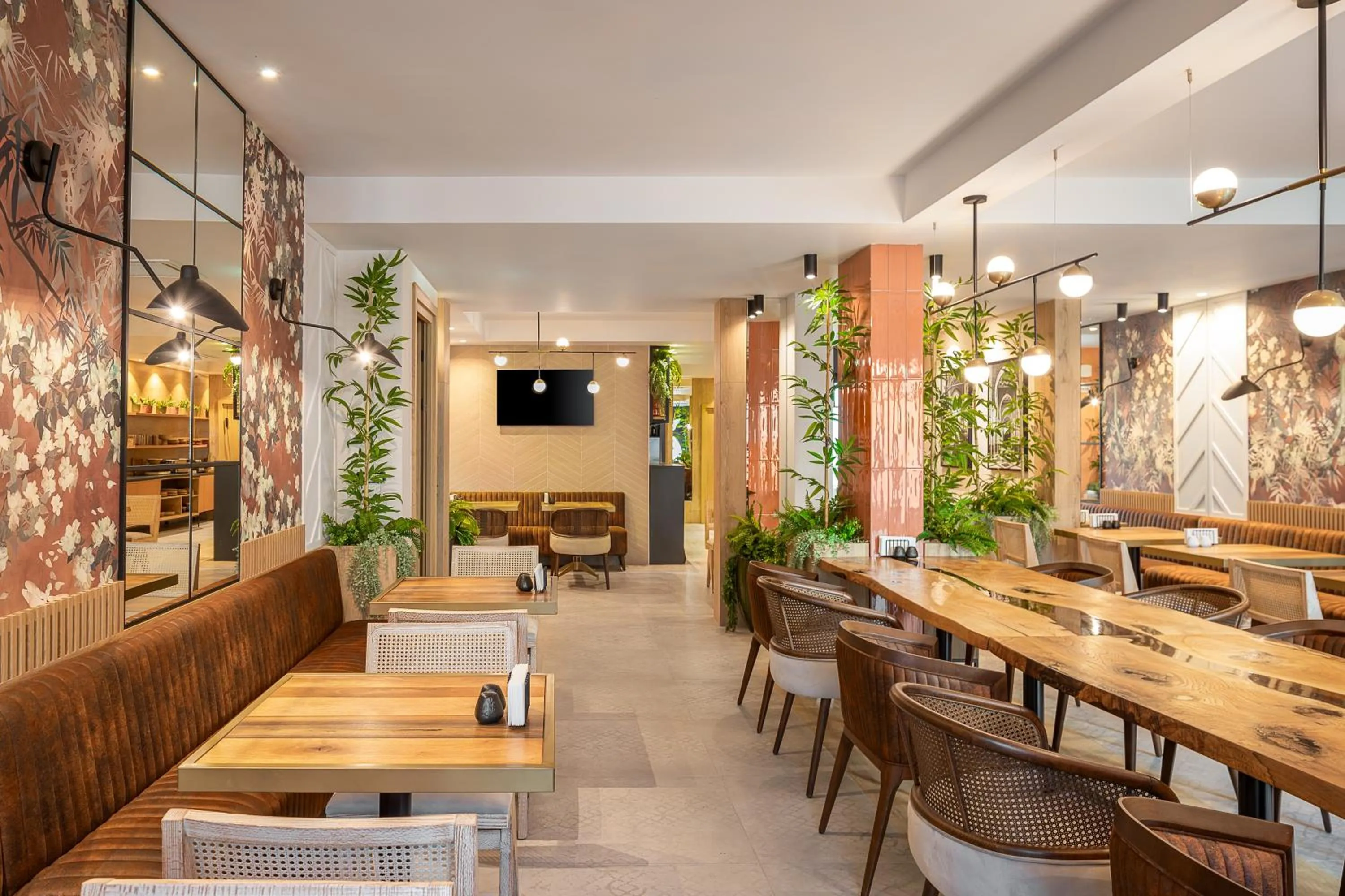 Restaurant/places to eat in Hotel Branco Timisoara