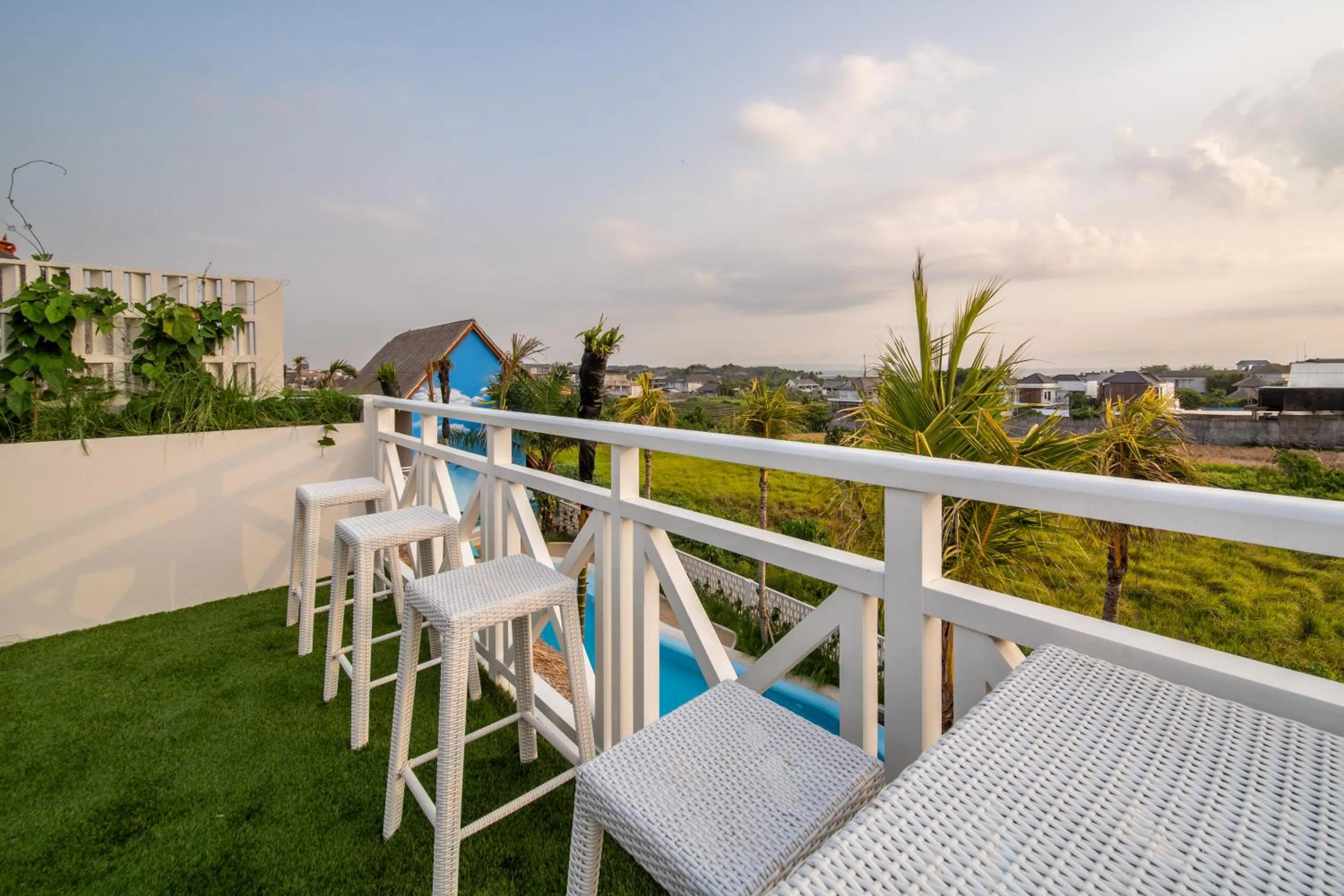 Restaurant/places to eat in IZE Canggu by LifestyleRetreats