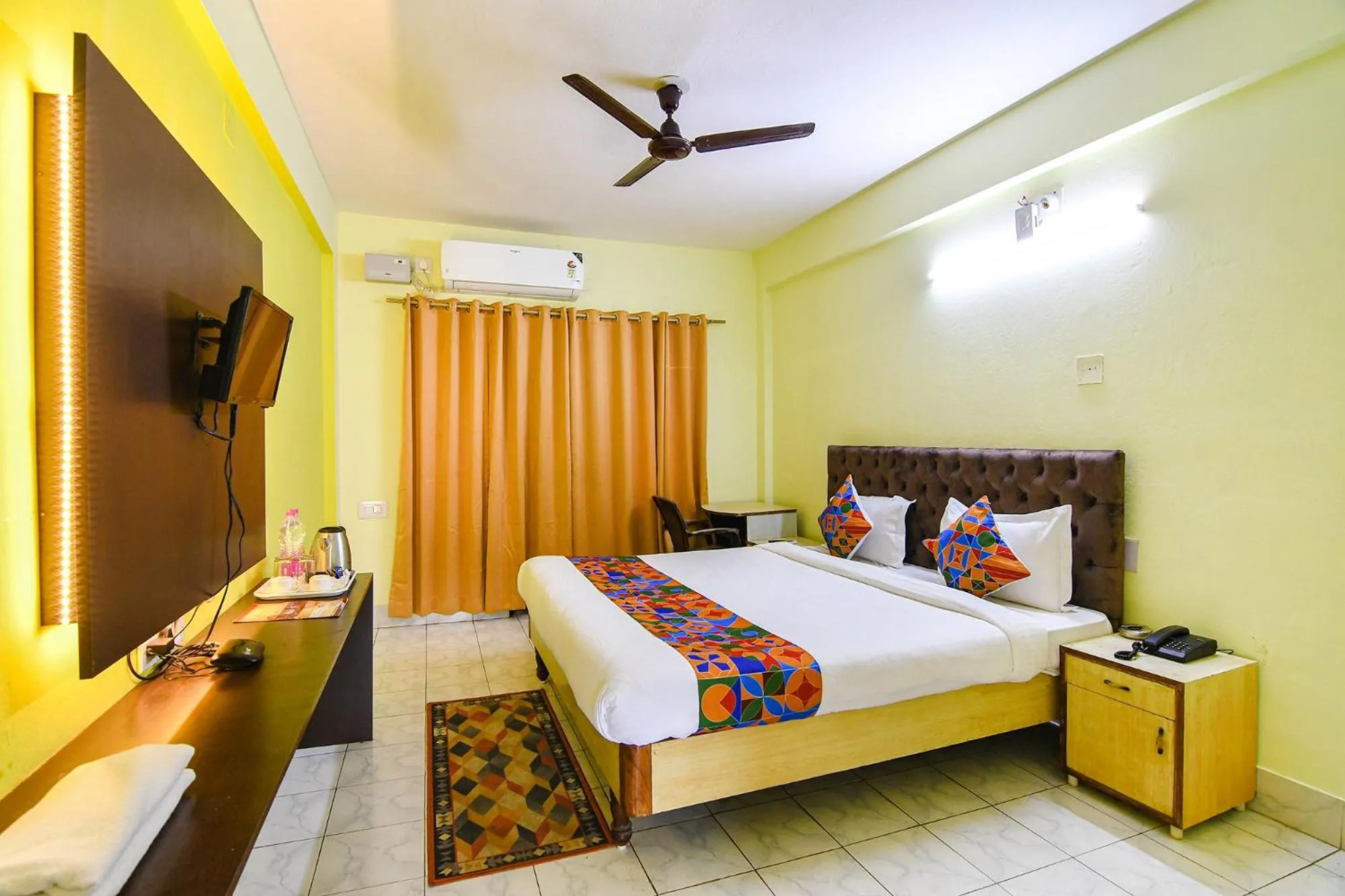 Bed in FabHotel Bollywood 2.0