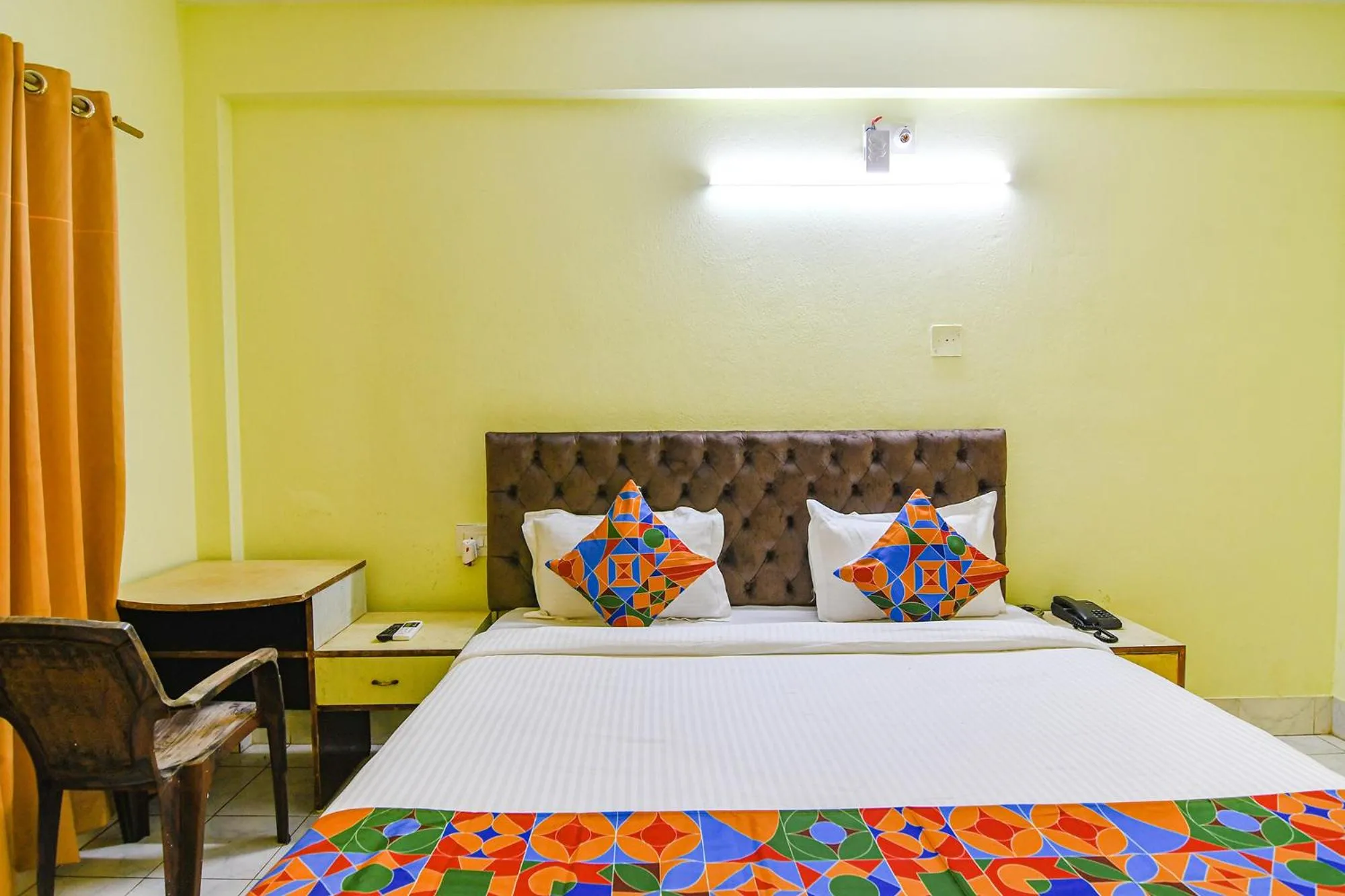 Bed in FabHotel Bollywood 2.0