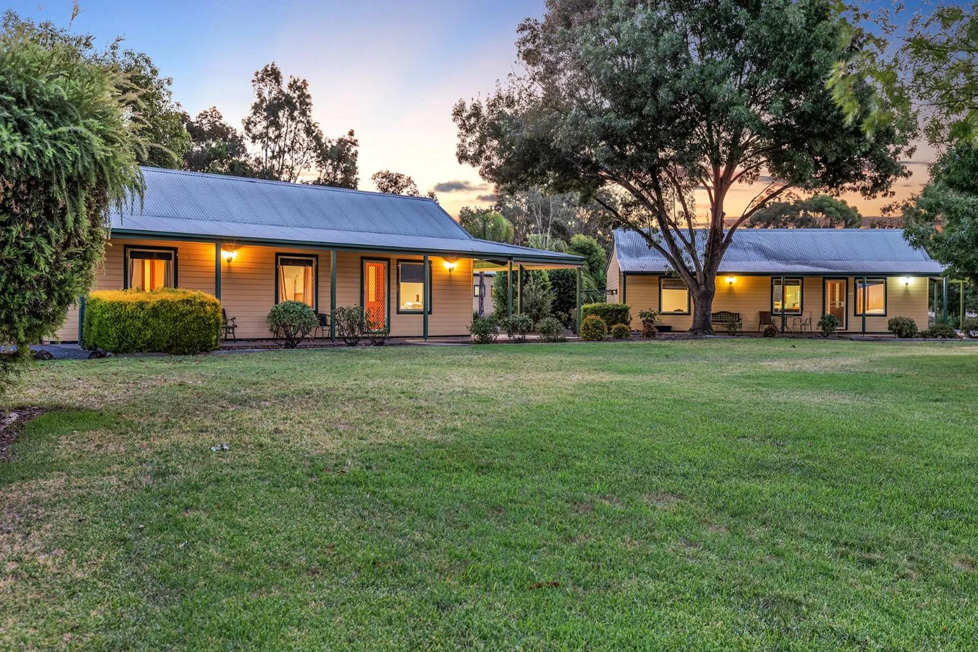 Property building in Murray River Resort