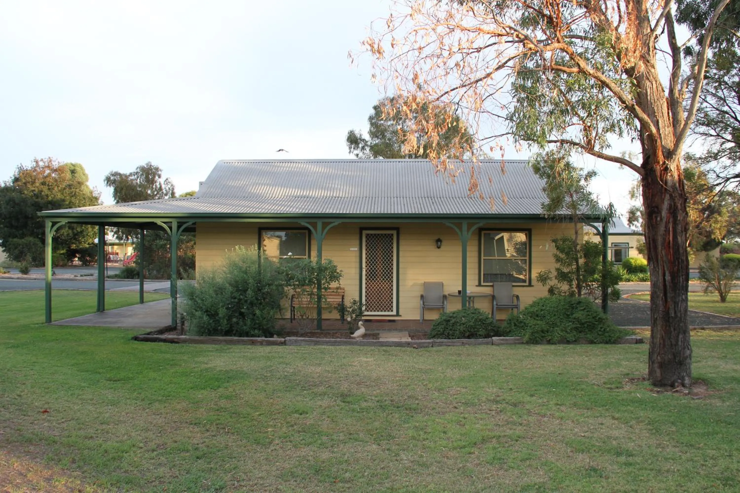 Facade/entrance in Murray River Resort