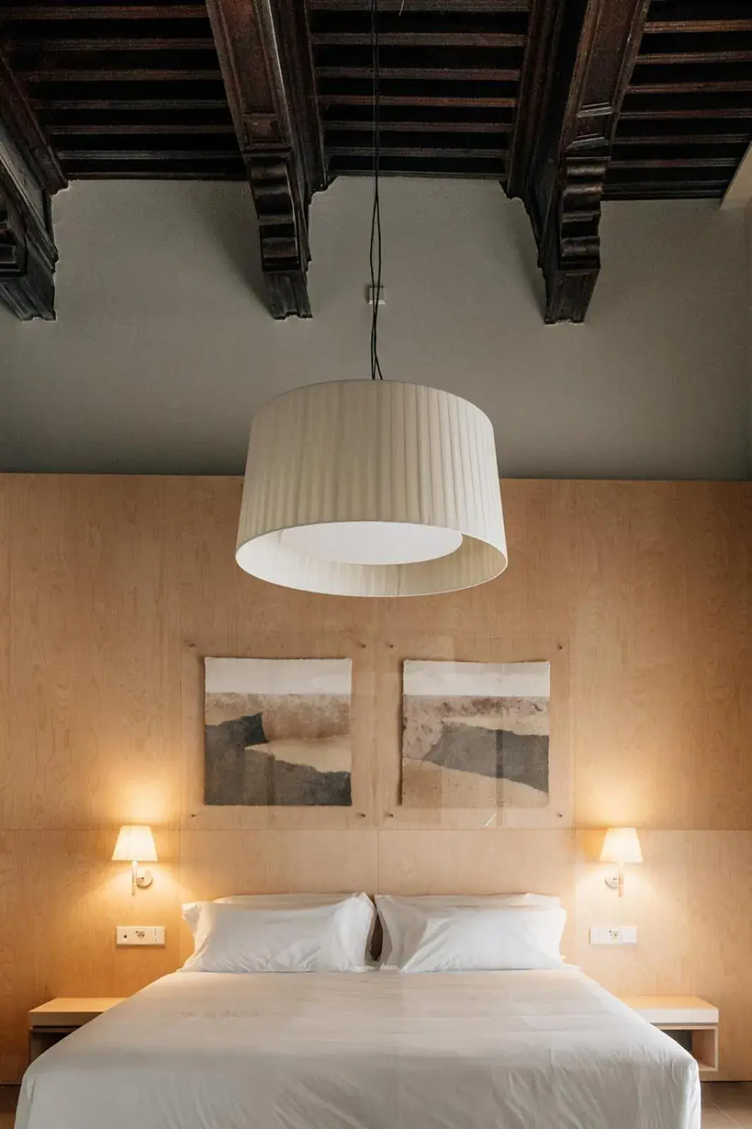 Suite with Balcony in Hotel Santa Ana Tudela Suite with Balcony in Hotel Santa Ana Tudela