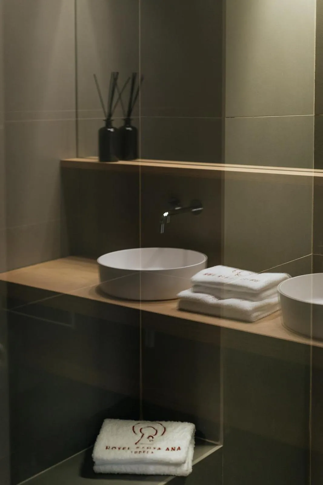 Bathroom in Hotel Santa Ana Tudela