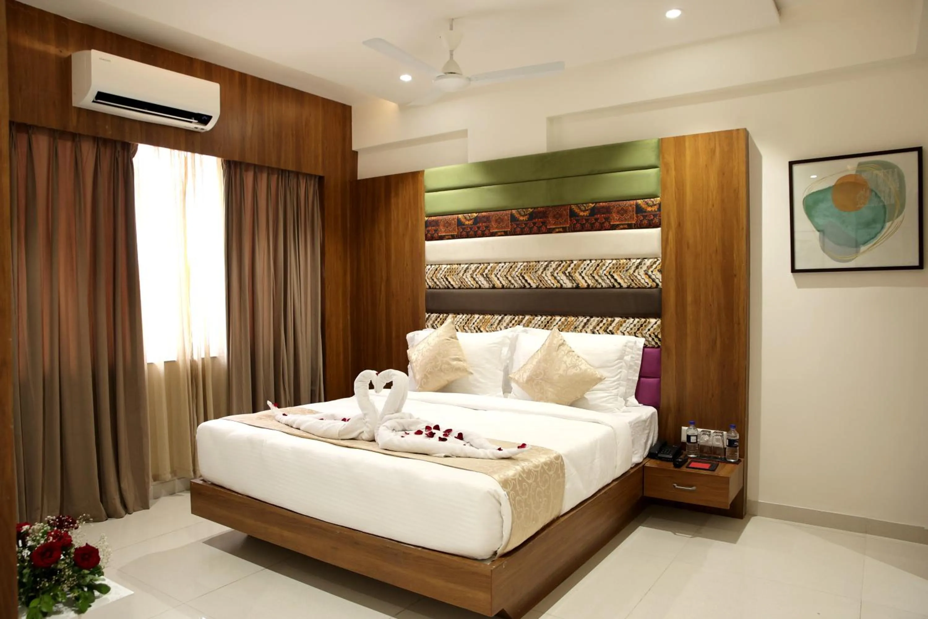 Bed in Lords Eco Inn, Ambaji