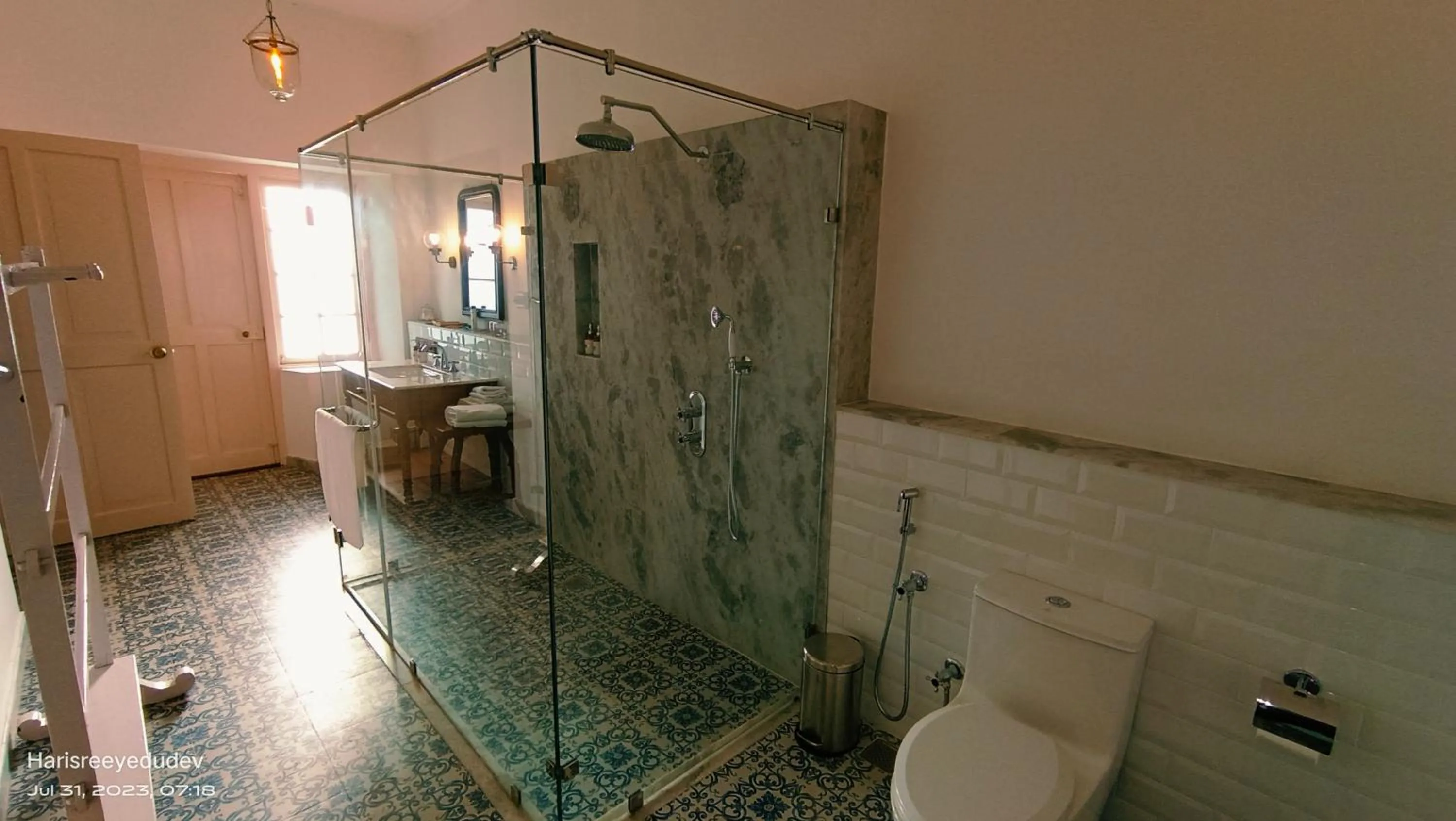 Shower in Lockhart Bungalow Munnar - A CGH Earth SAHA Experience