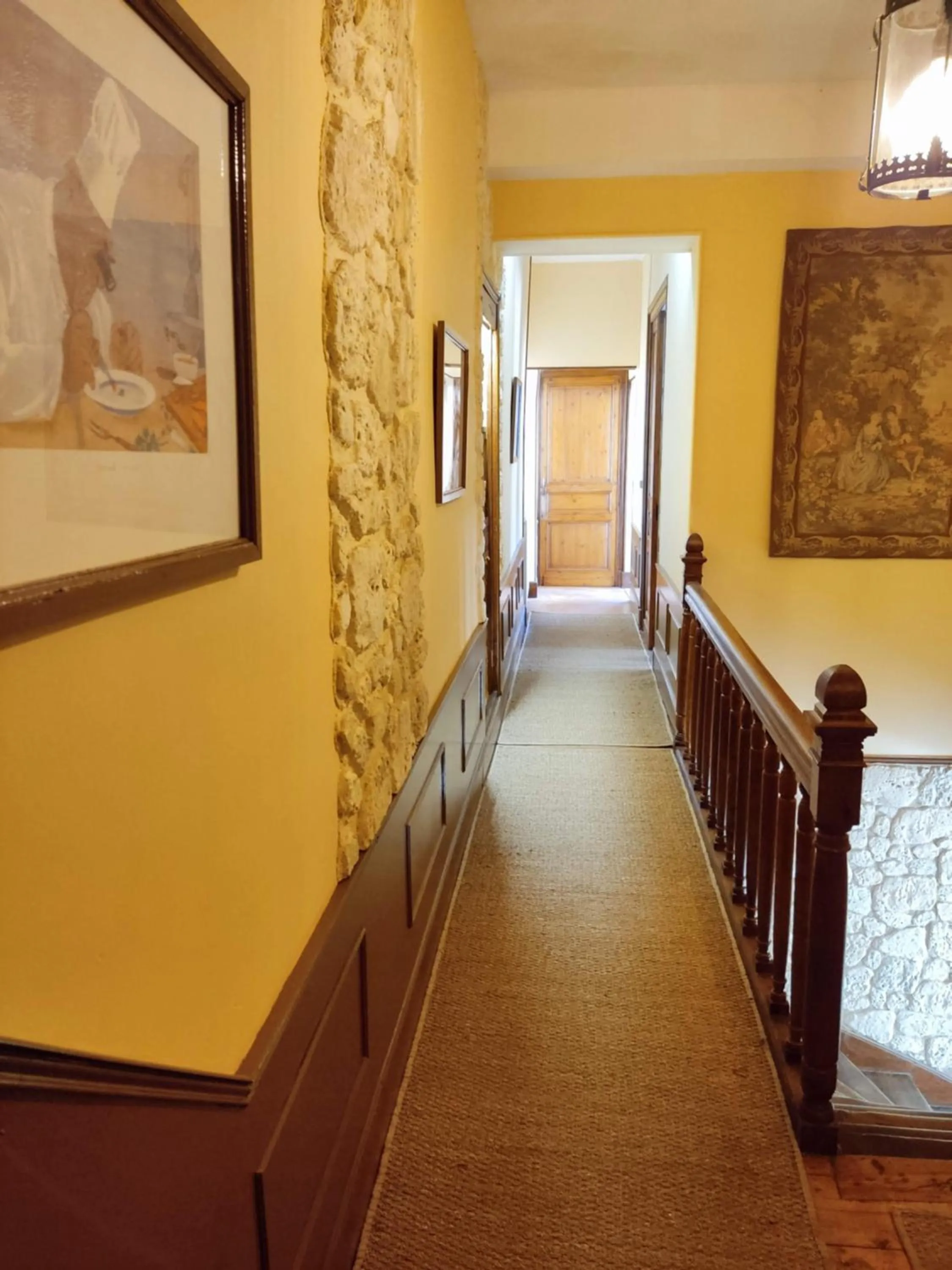 Decorative detail in L'Entrée Chambres d'Hôtes Bar & Restaurant