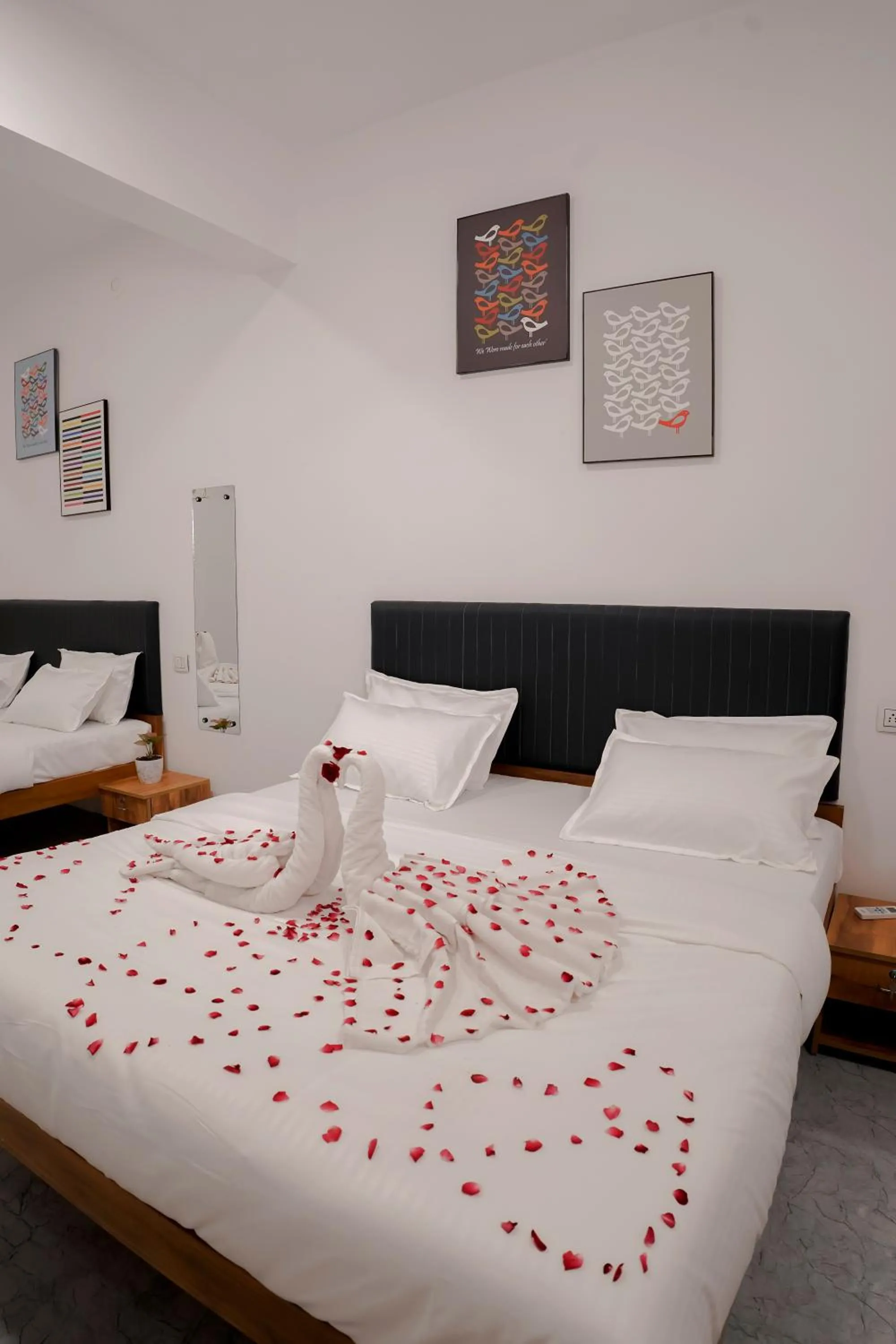 Bedroom, Bed in Hotel Royal Accord