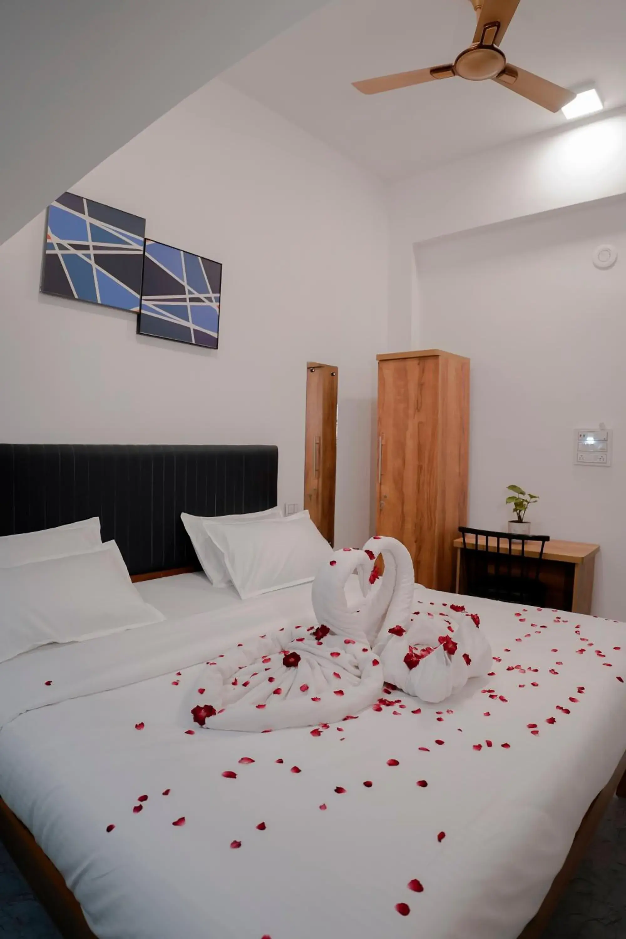 Superior Double Room in Hotel Royal Accord Superior Double Room in Hotel Royal Accord