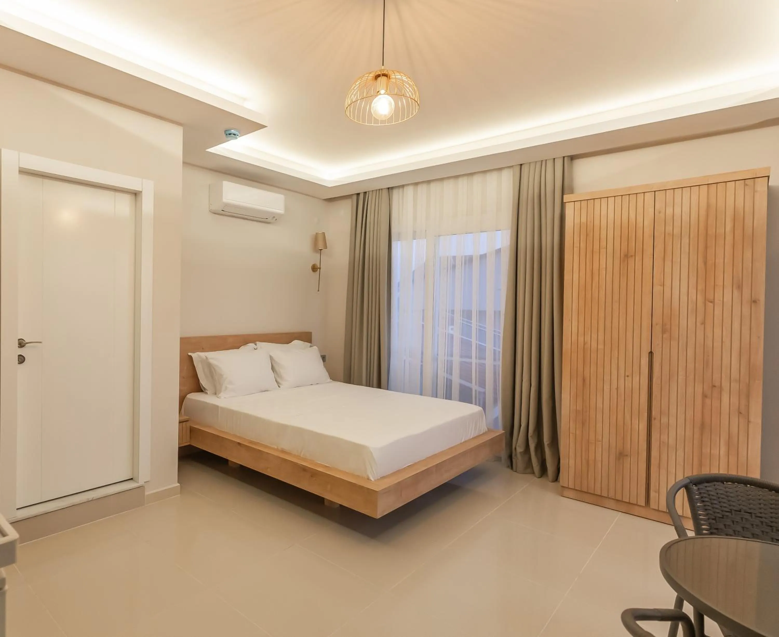 Photo of the whole room, Bed in Soul House Kuşadası