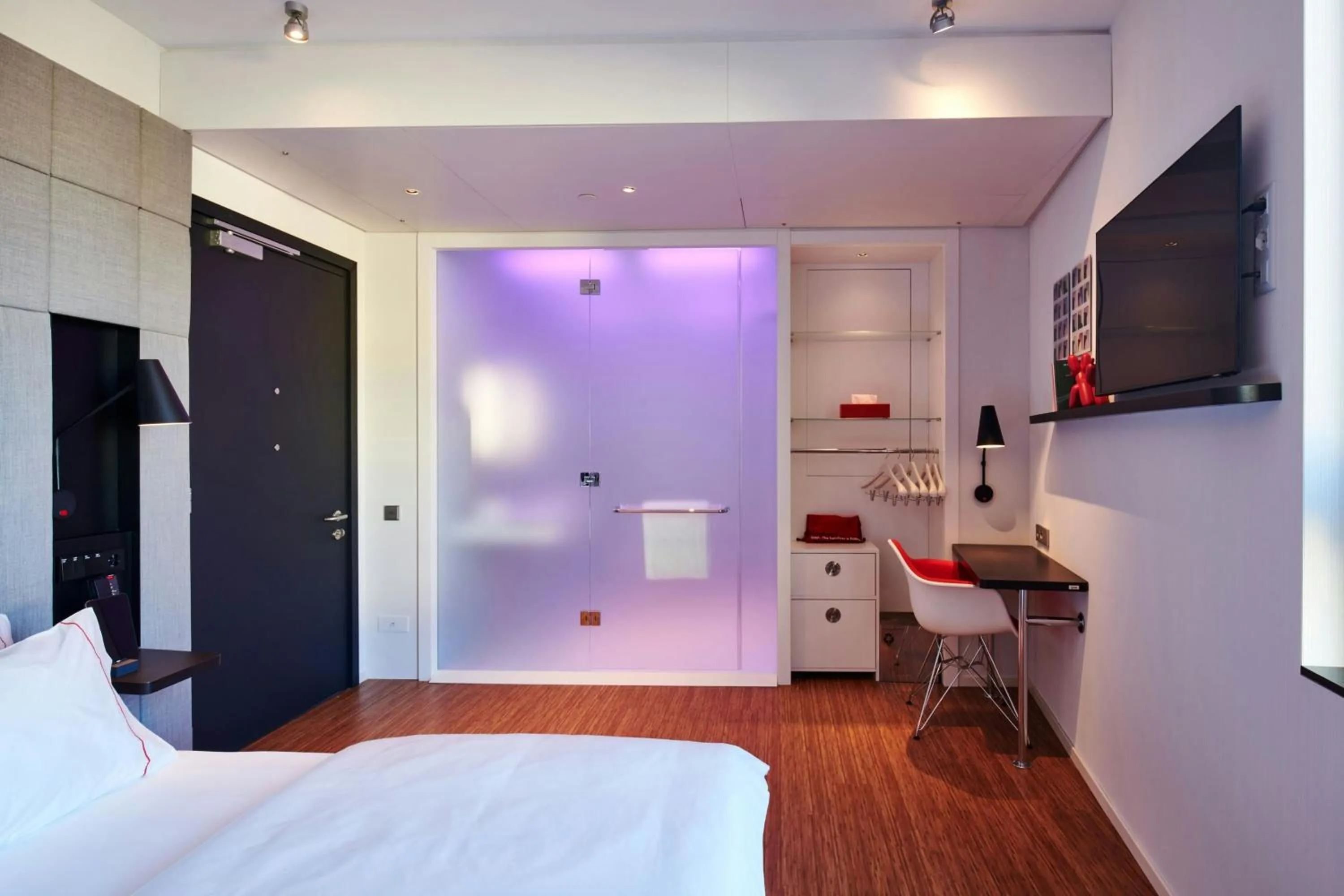 Bedroom, Bed in citizenM Rome Isola Tiberina