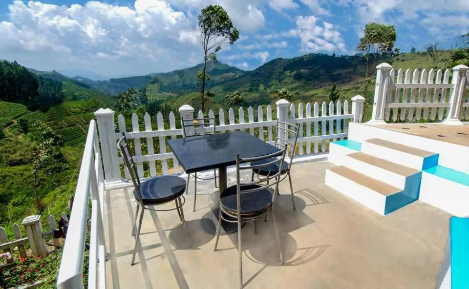 Dining area in Lassana Holiday Bungalow