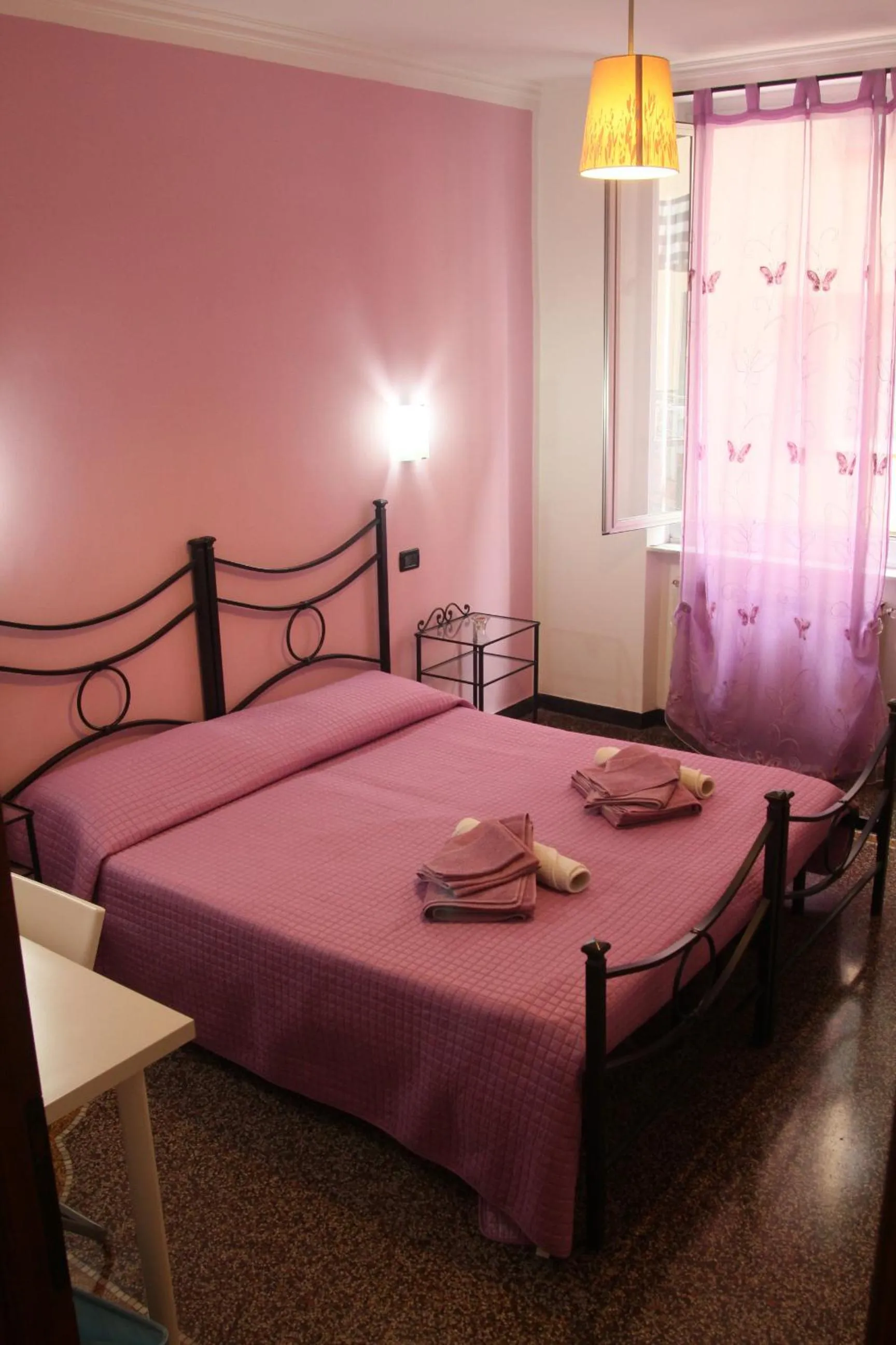 Bed in Bed & Breakfast La Rosa dei Venti