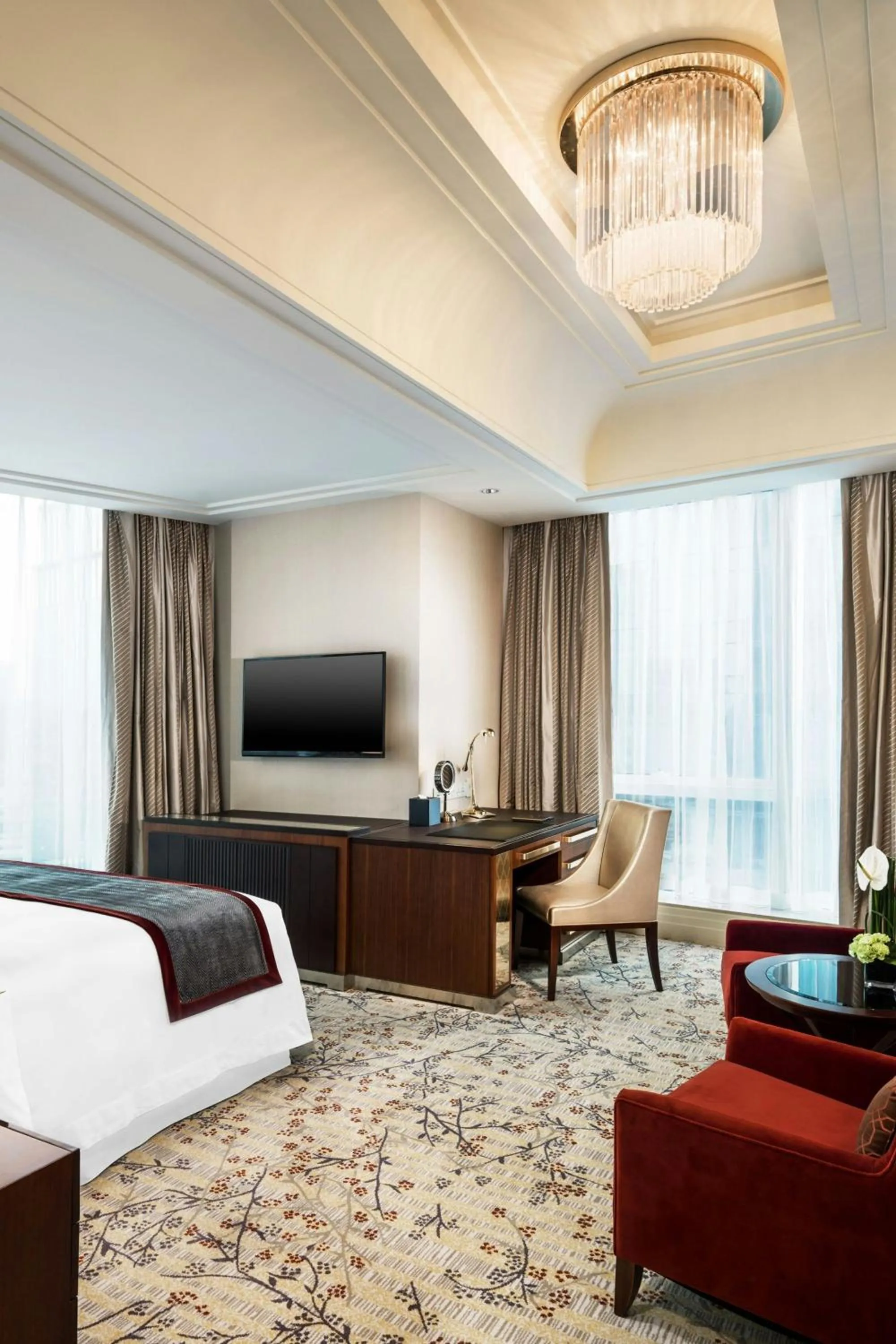 Photo of the whole room in The St. Regis Chengdu