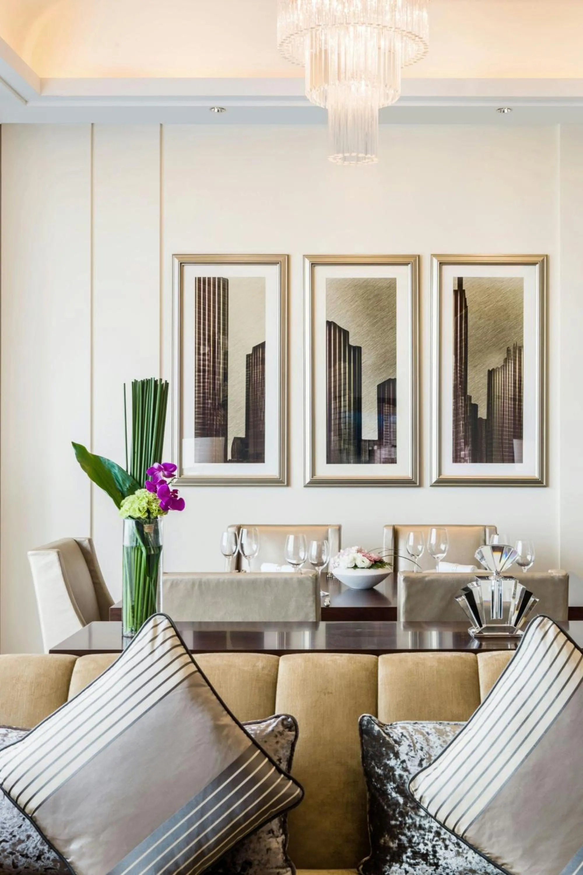 Photo of the whole room in The St. Regis Chengdu