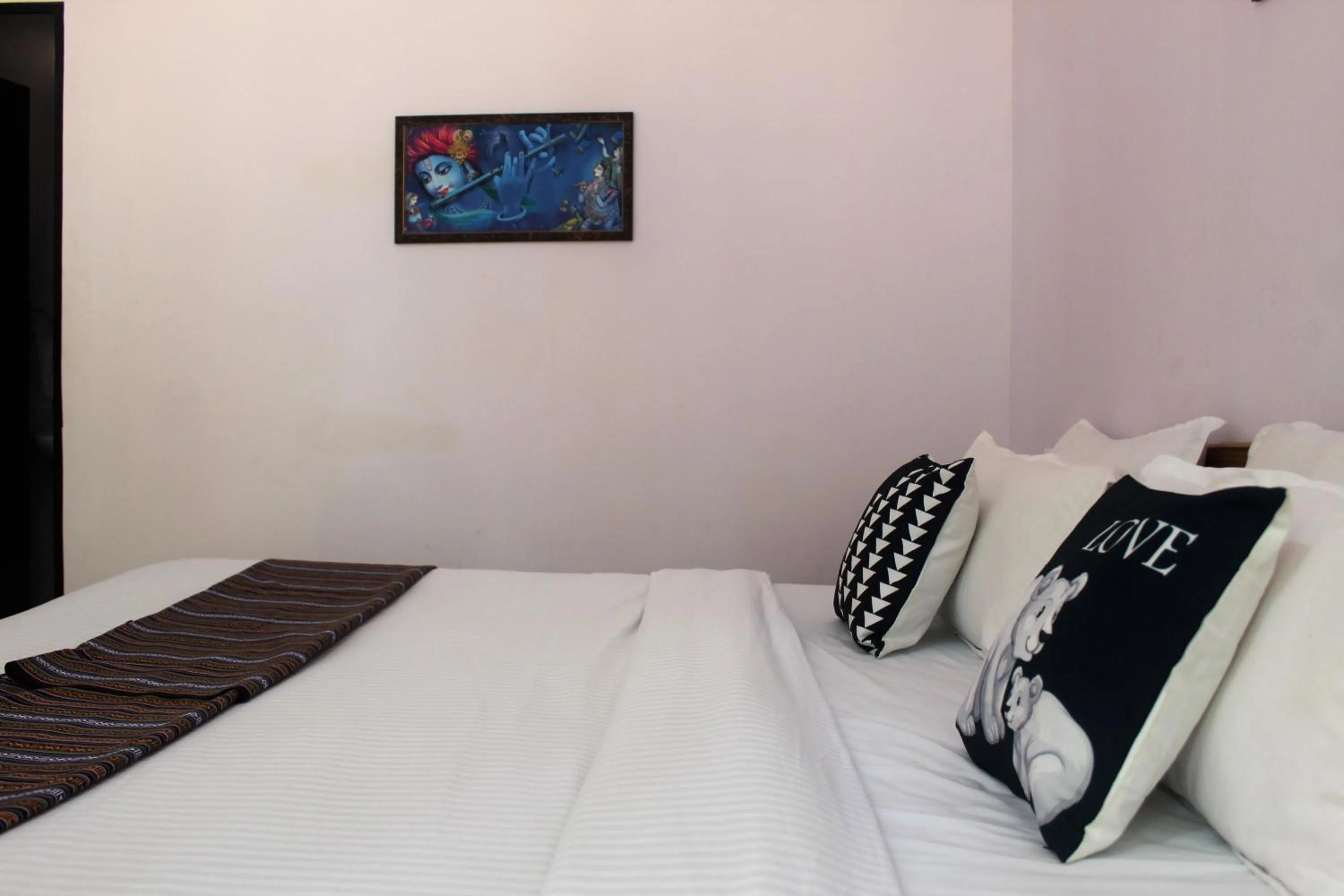 Bed in Sai Valentines