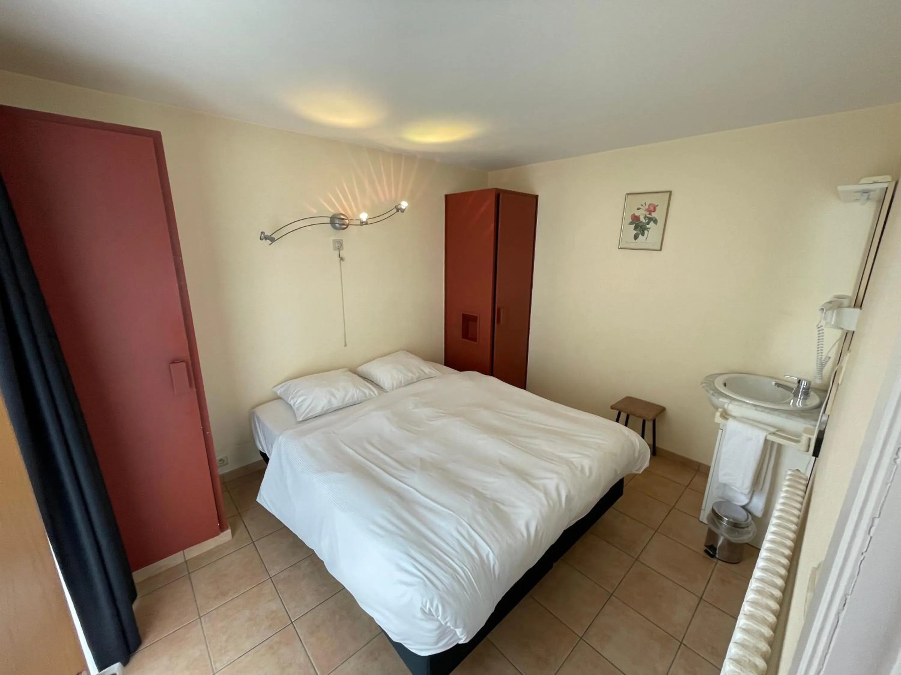 Bed in Hotel Du Soleil