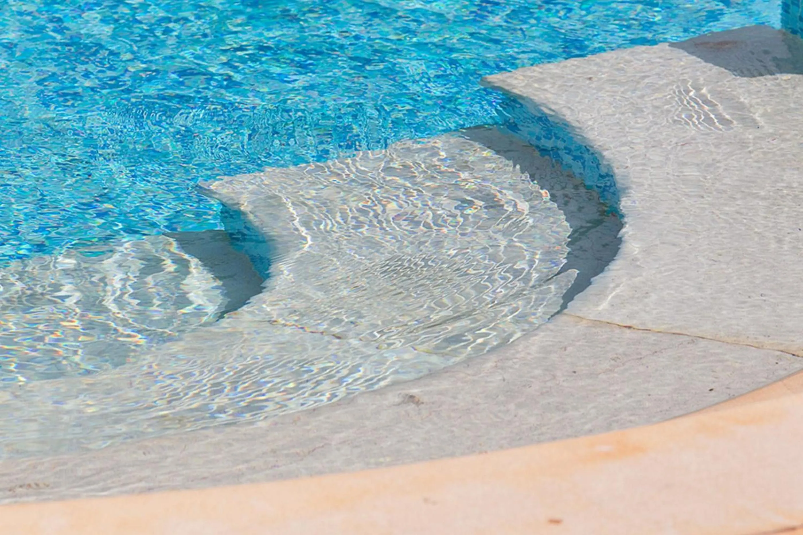 Swimming pool in B&B QuattroStelle