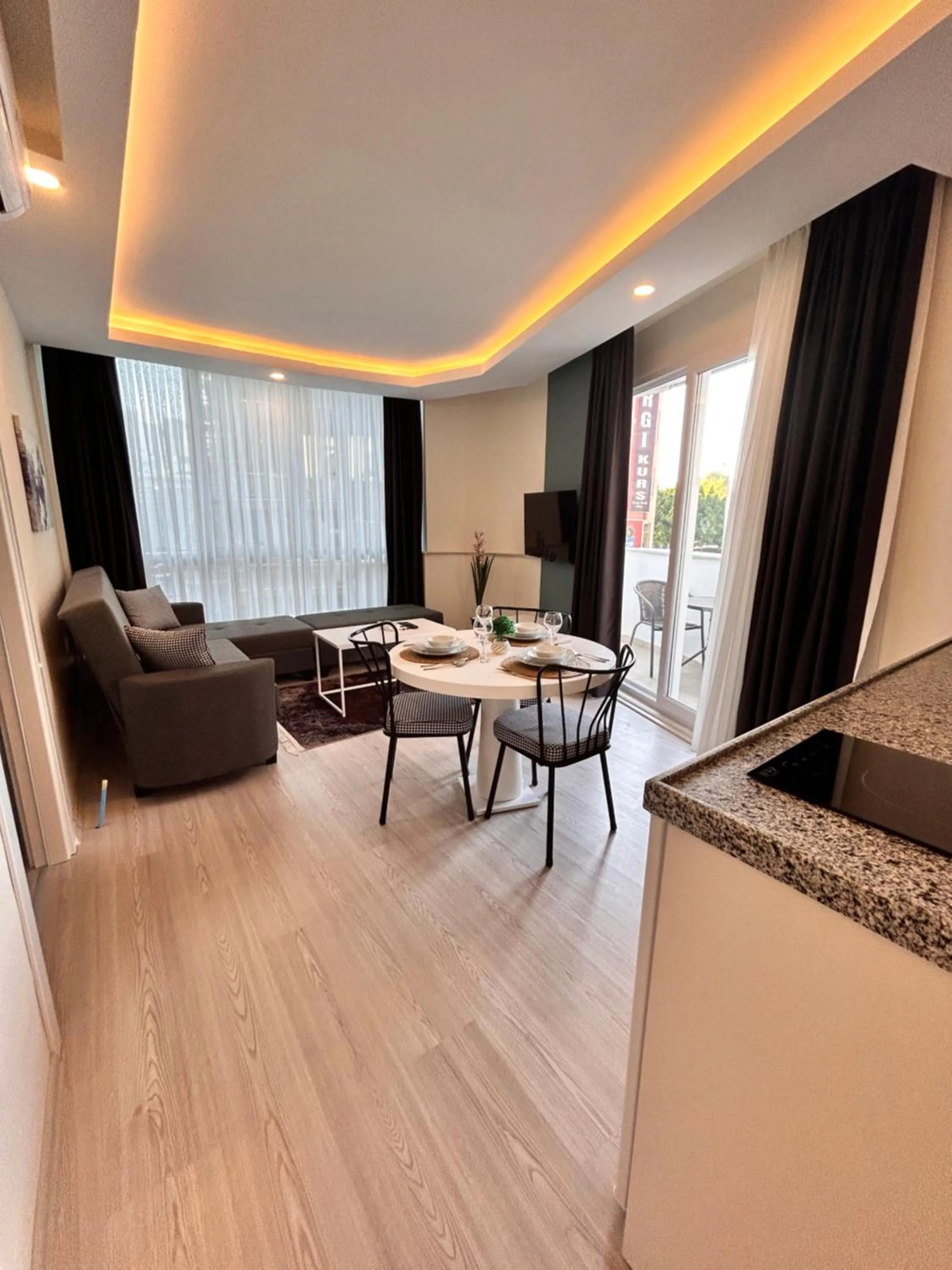 Kitchen or kitchenette in HADRİANS TOWER