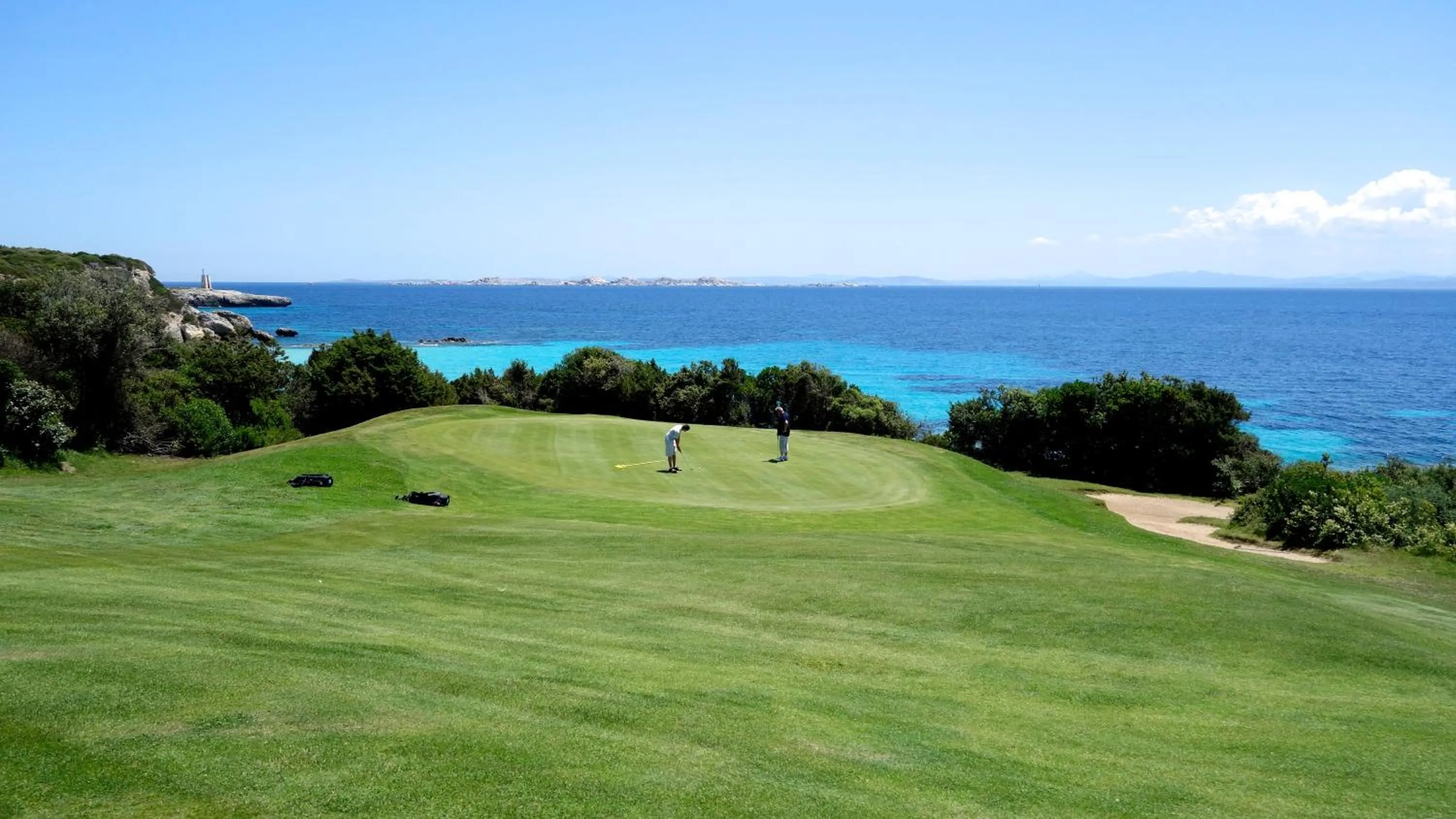 Golfcourse in Résidence Belvedere de Palombaggia
