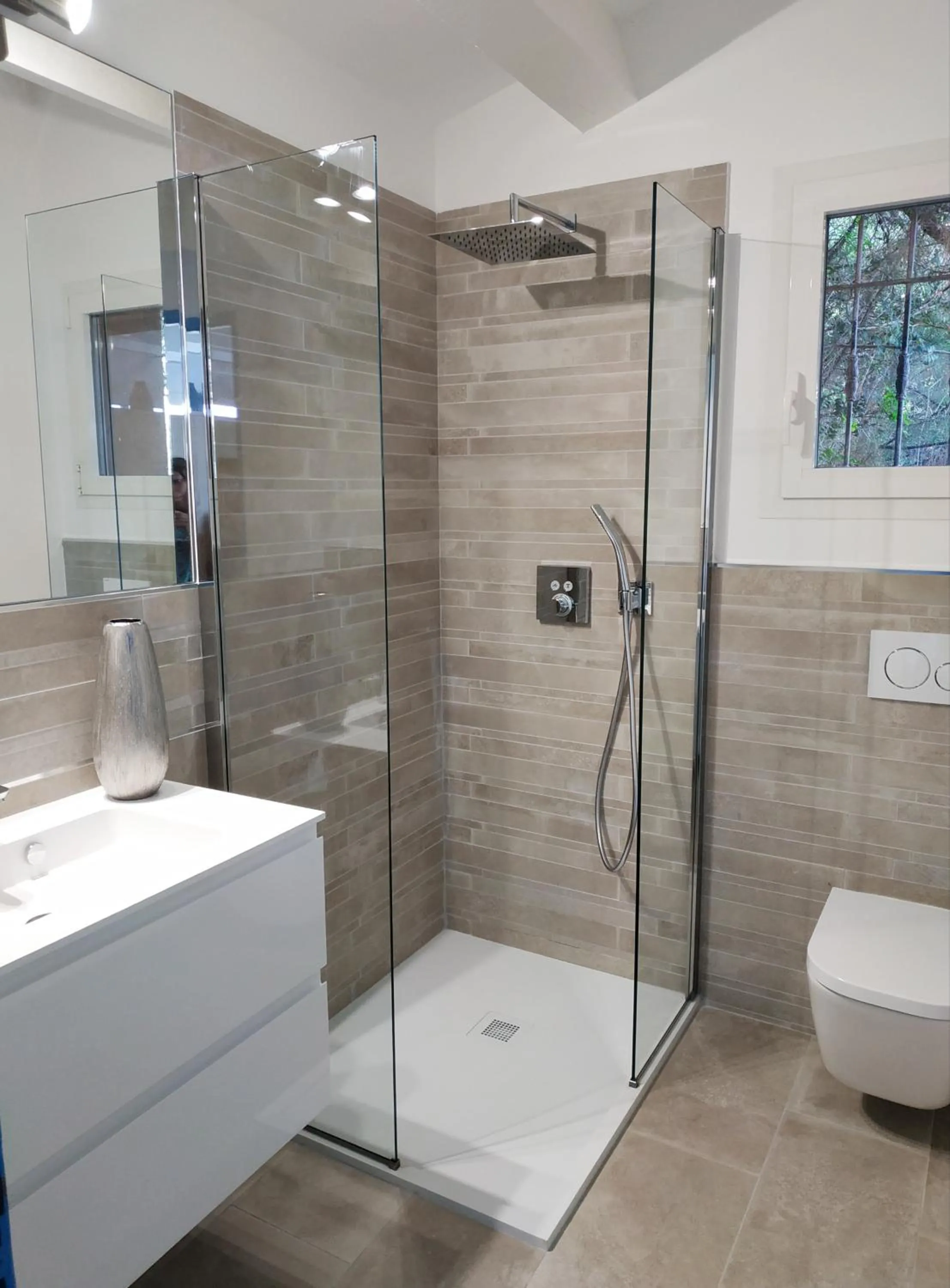 Shower in Résidence Belvedere de Palombaggia