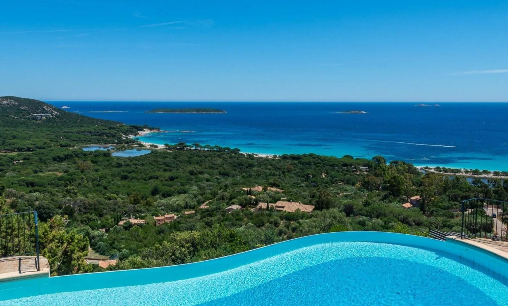 Day in Résidence Belvedere de Palombaggia