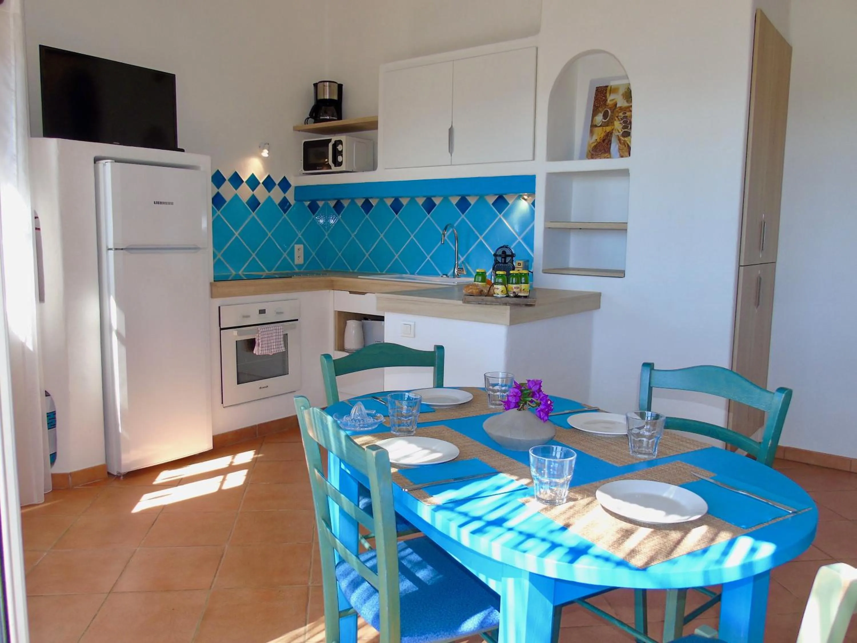 TV and multimedia in Résidence Belvedere de Palombaggia