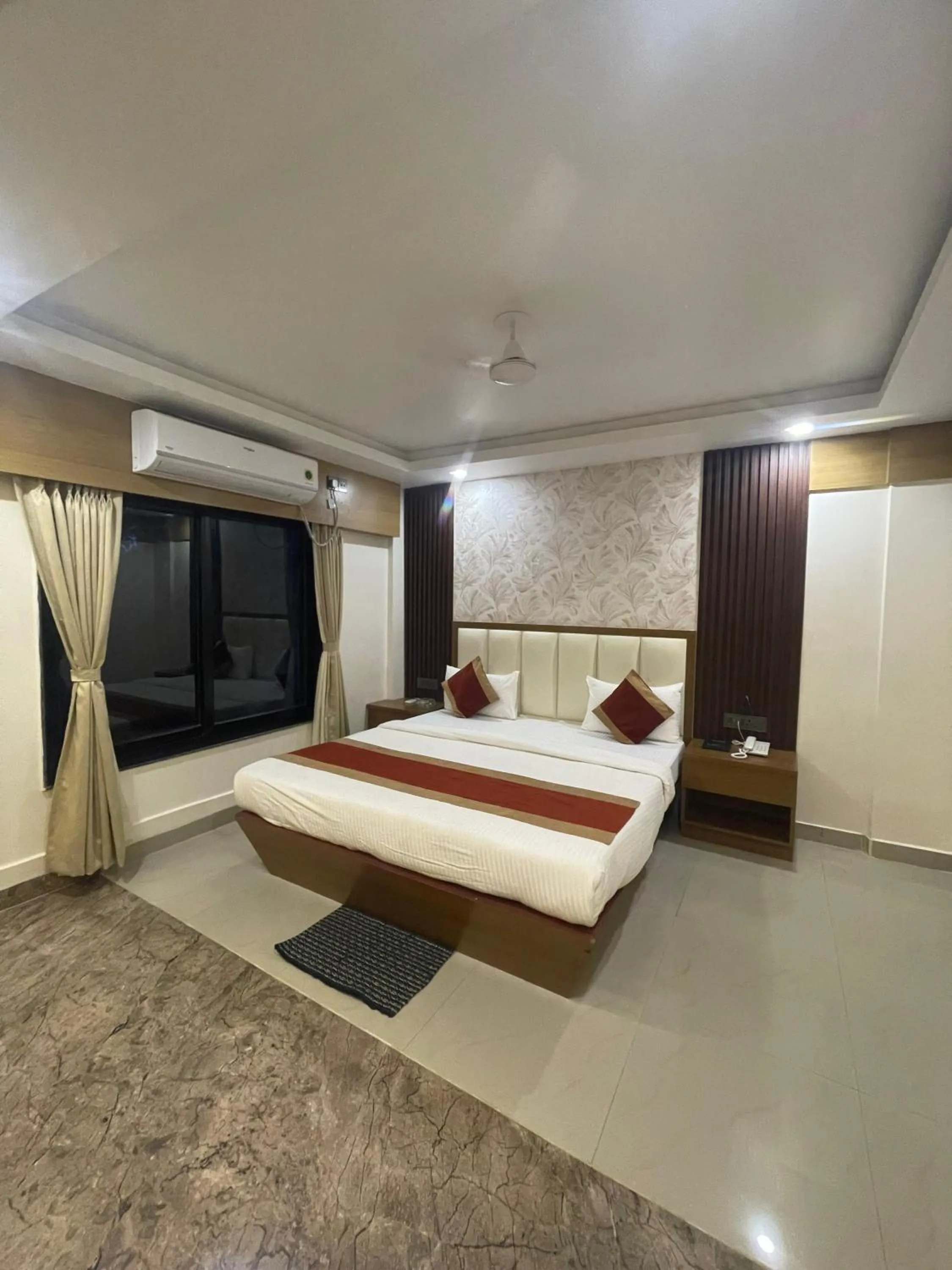 Bed in Hotel Royal Bengal