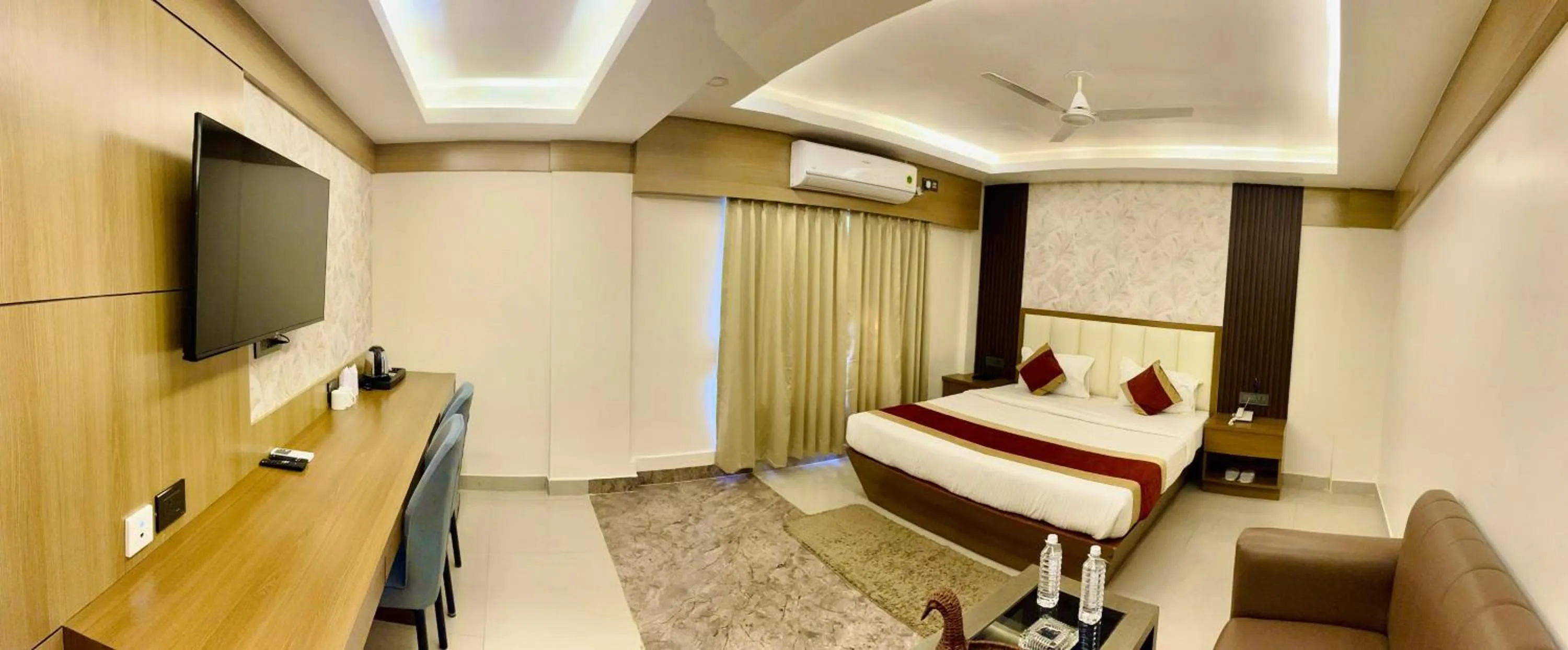 Bed in Hotel Royal Bengal