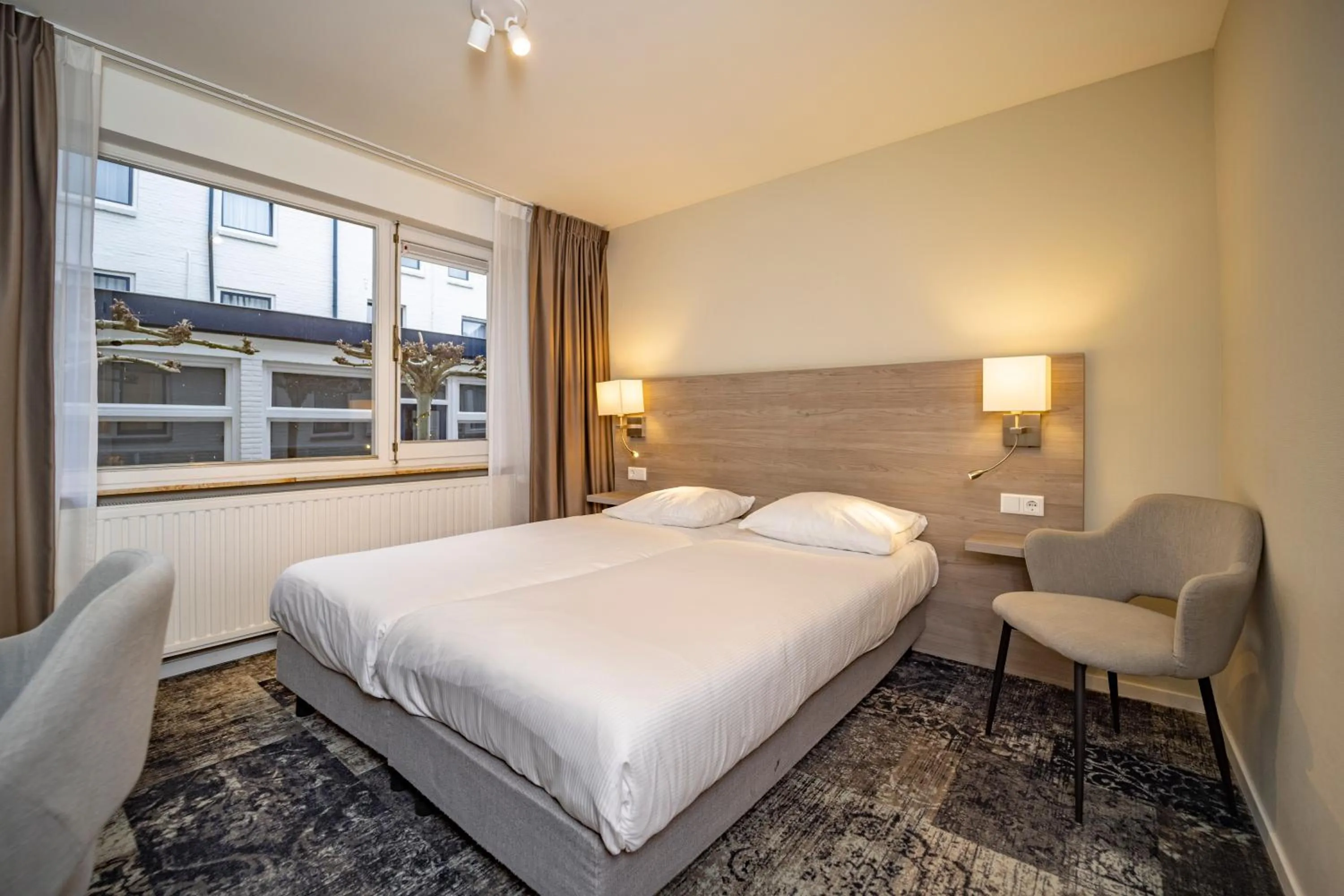 Bedroom, Bed in Fletcher Hotel Valkenburg