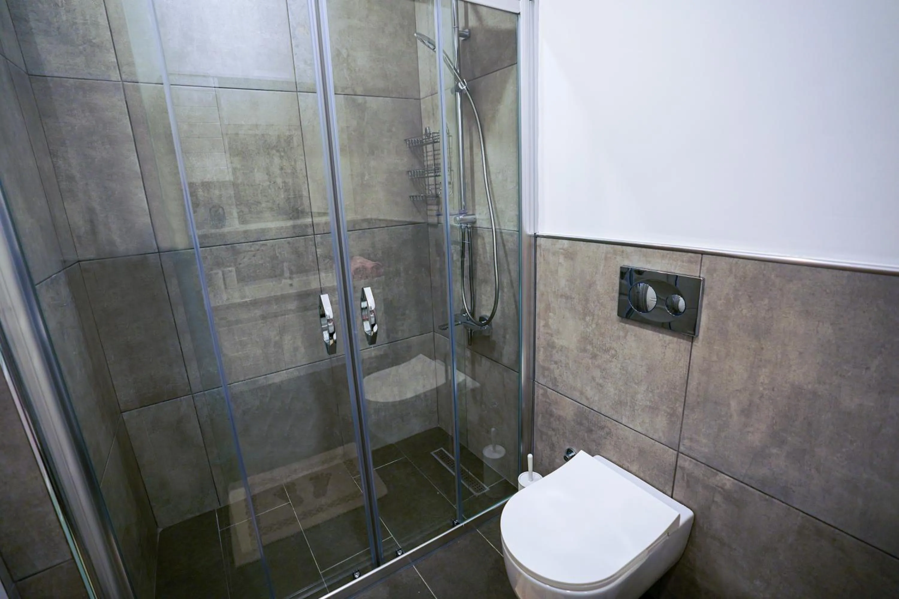 Bathroom in Merkuri apartments