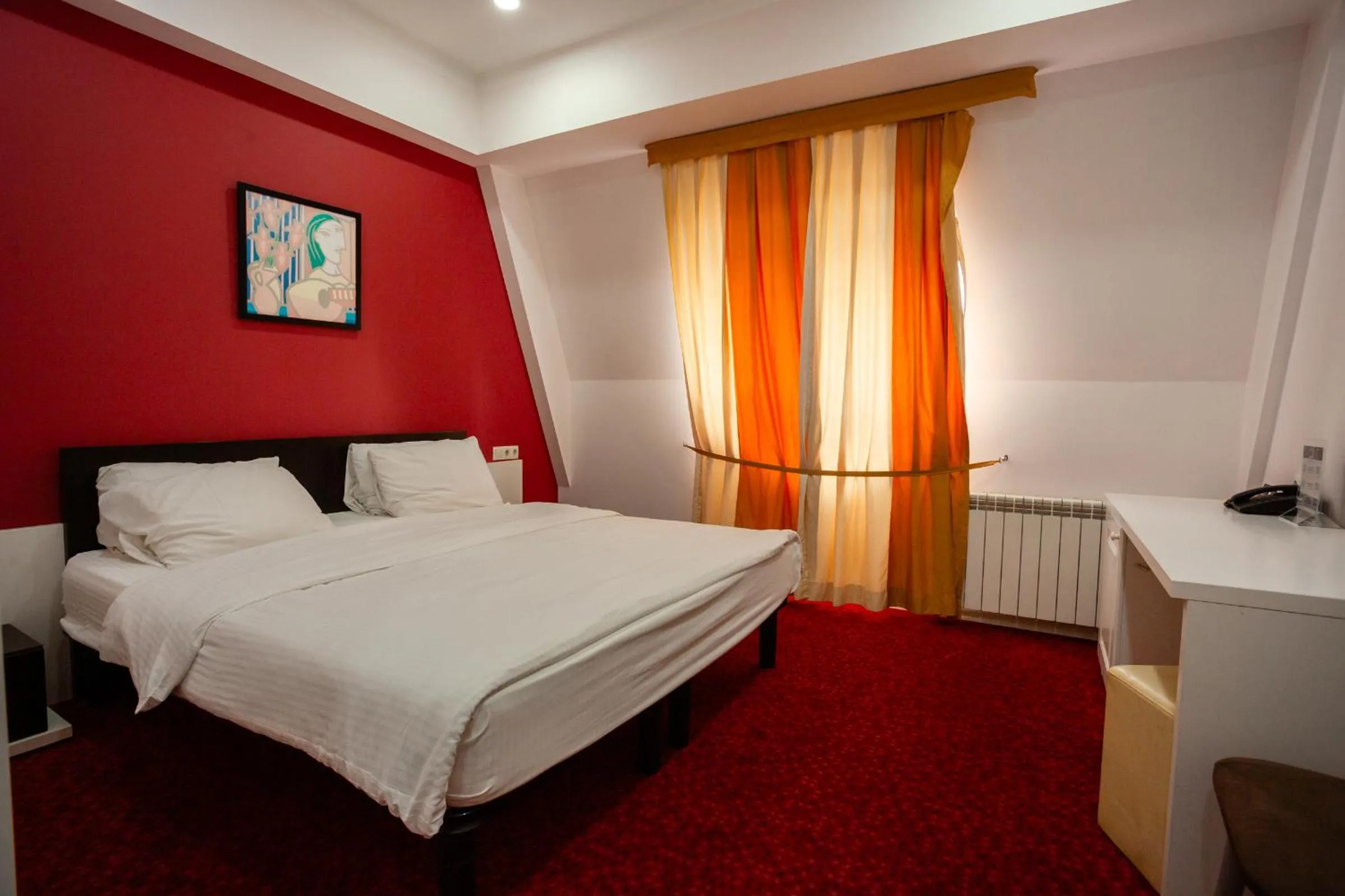 Bed in Piazza Four Colours