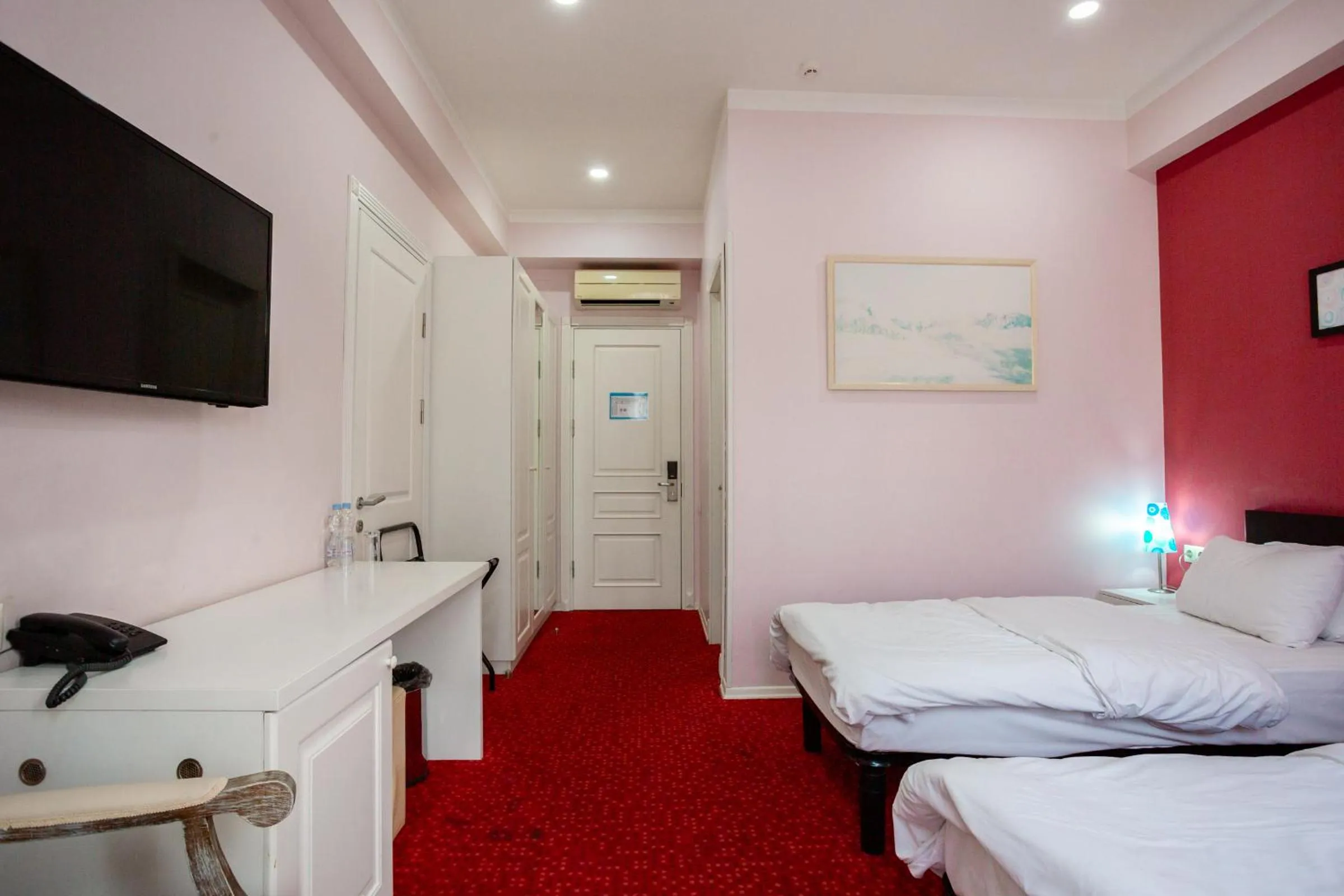 Bed in Piazza Four Colours