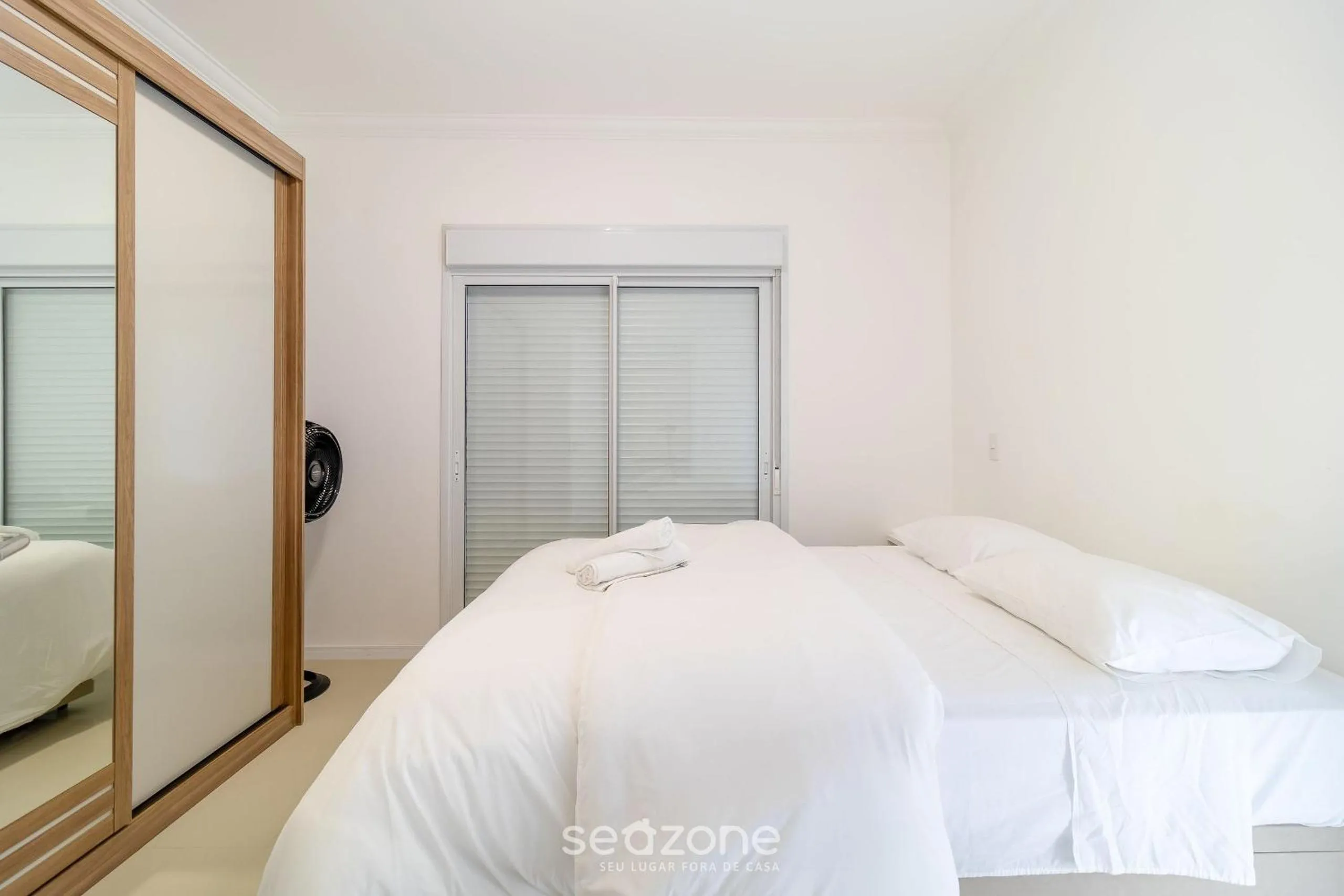 Bedroom, Bed in Lindo apto com churrrasqueira em Floripa IBE104