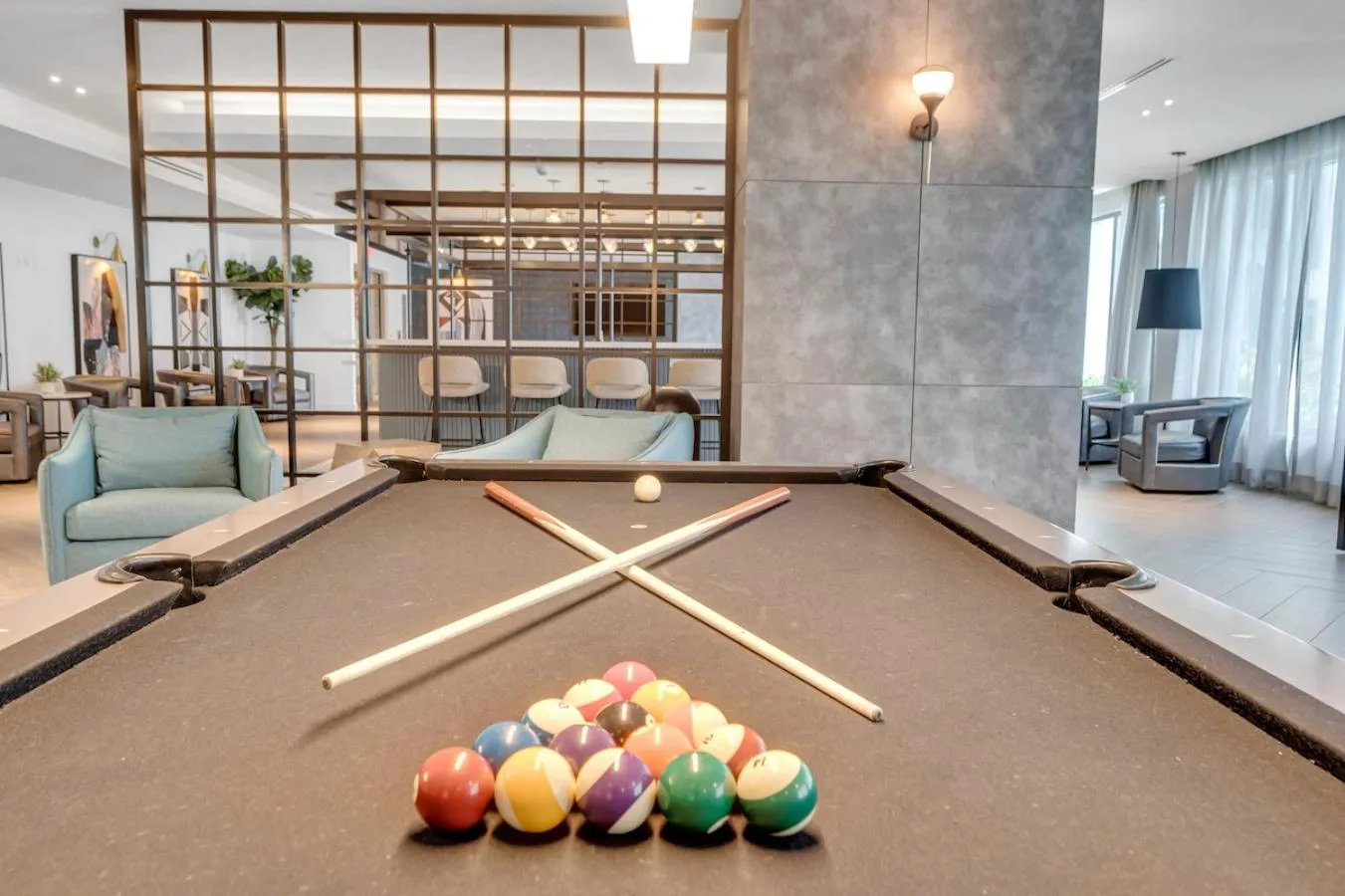 Game Room in Beautiful Property with King Bed & Free Parking